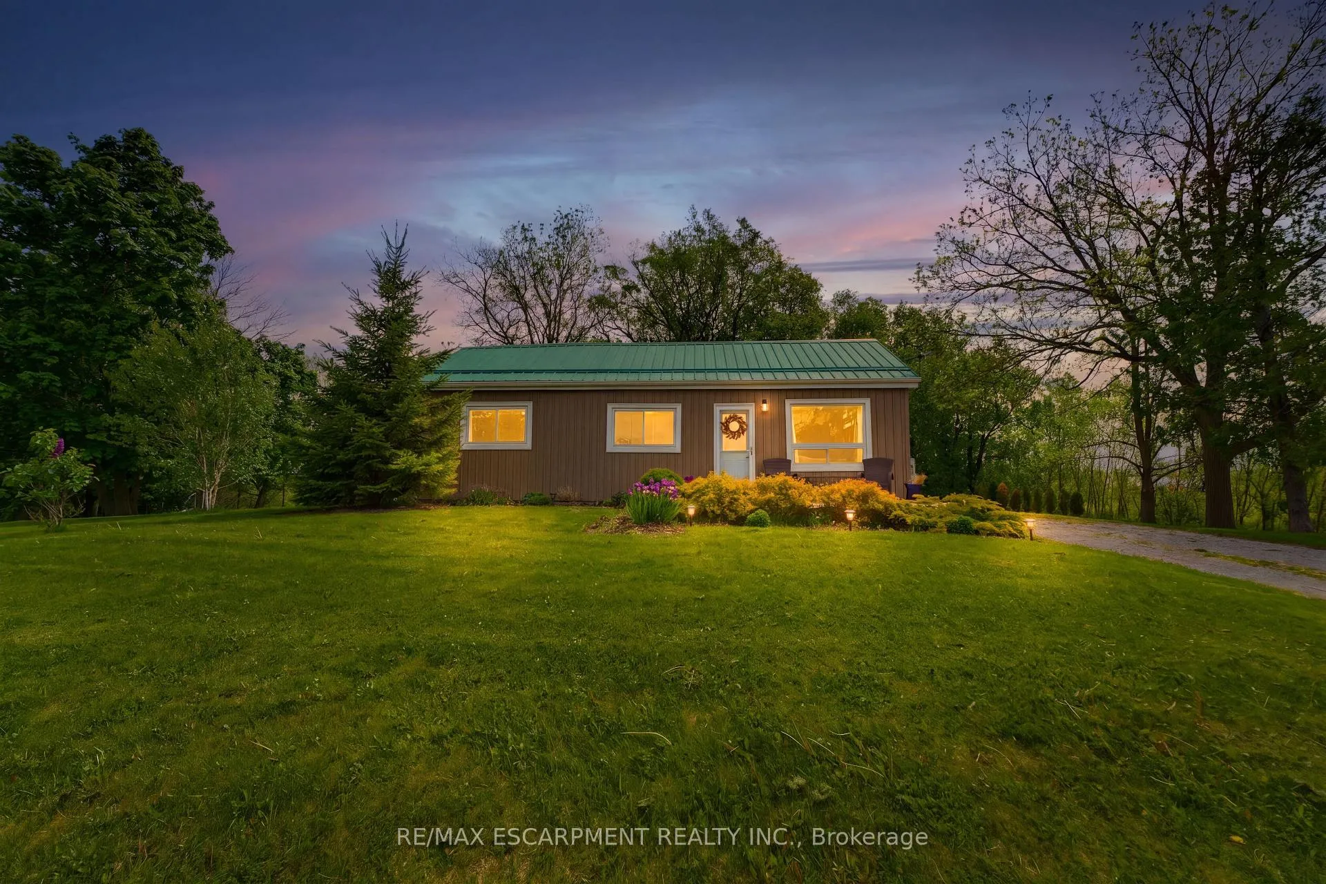 Photo 1 of 1390 Mckenzie Road, Haldimand — HOMEH