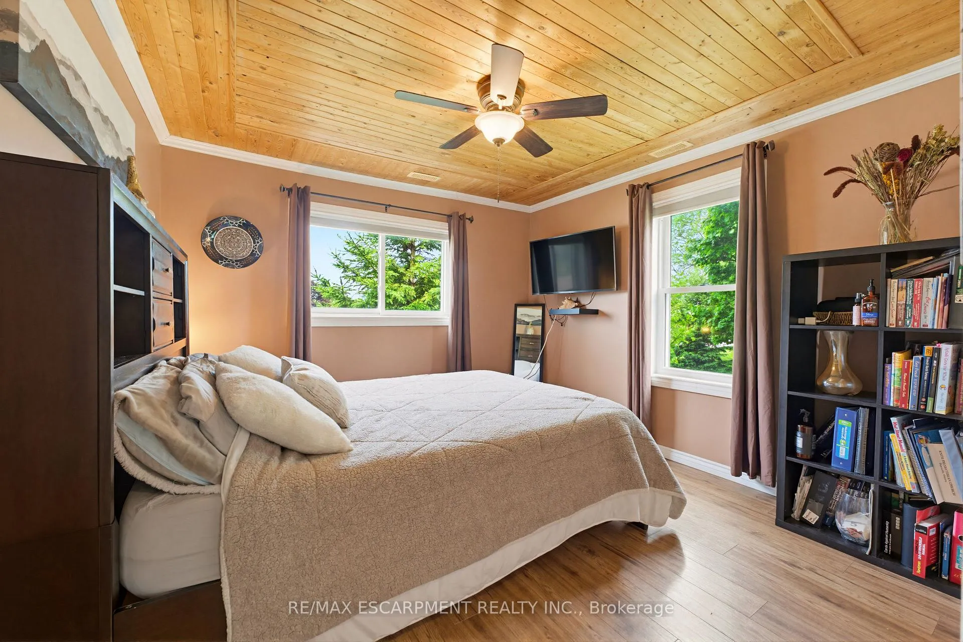 Photo 14 of 1390 Mckenzie Road, Haldimand — HOMEH
