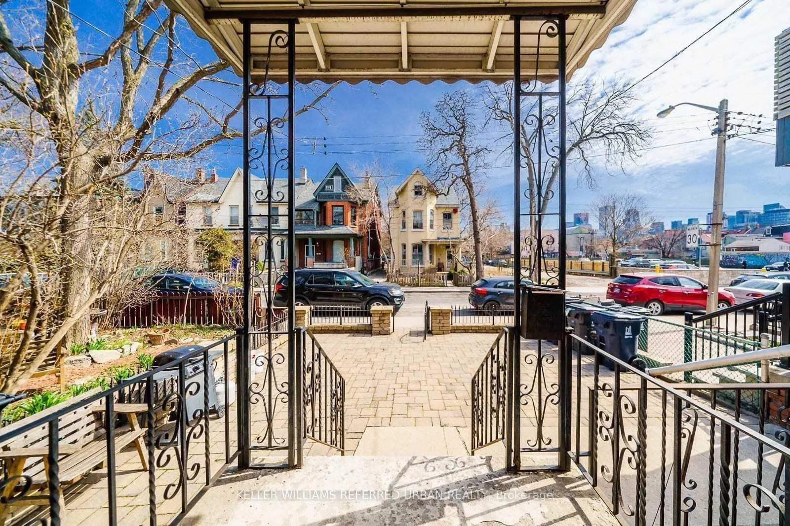 Photo 12 of Unit #Main, 58 Bellevue Avenue, Toronto, Kensington-Chinatown — HOMEH