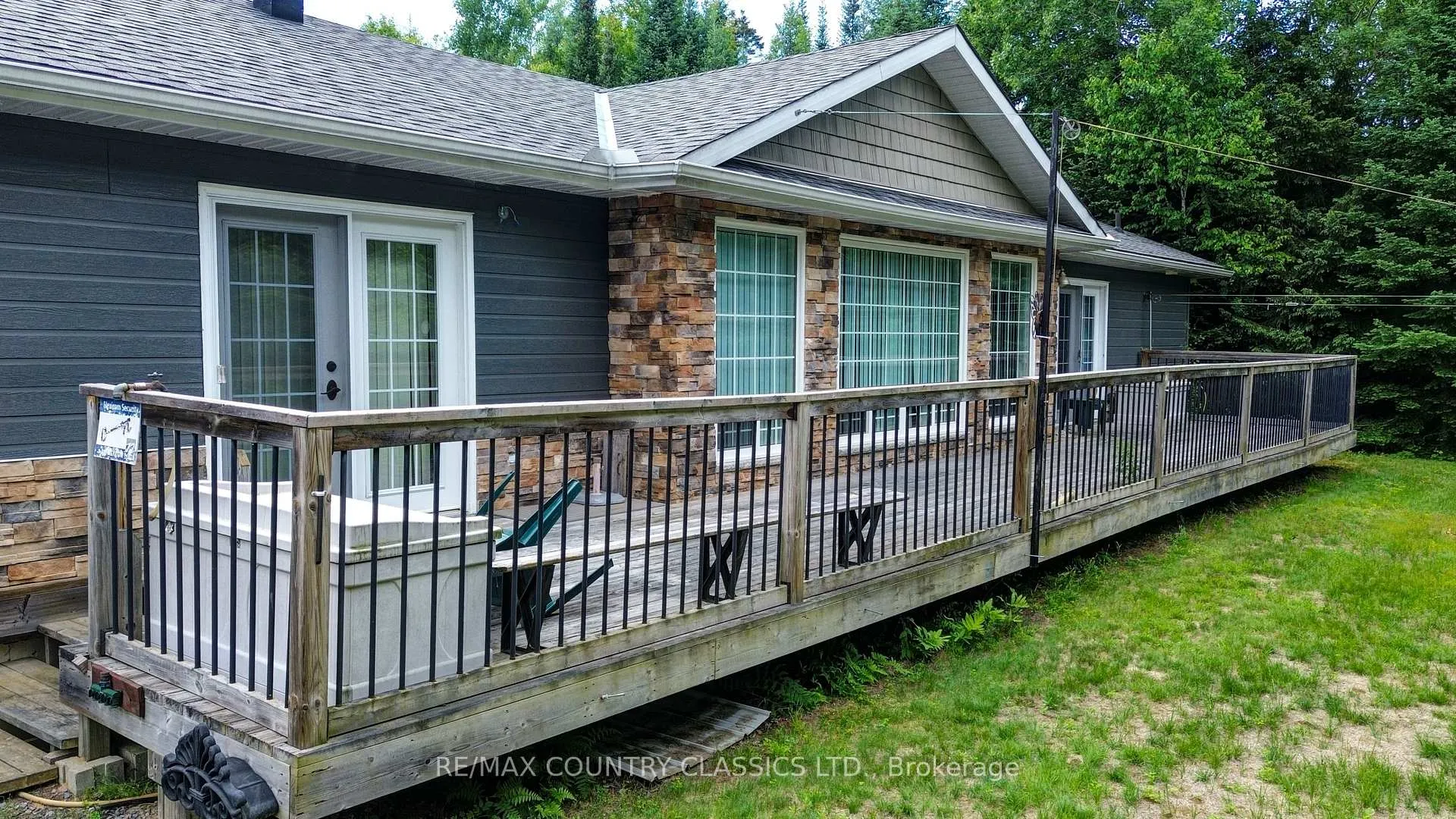 Photo 3 of 42 Nicklaus Drive, Bancroft, Bancroft Ward — HOMEH