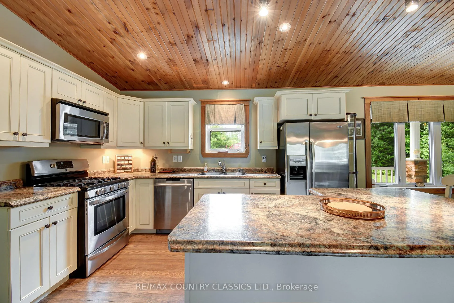 Photo 9 of 42 Nicklaus Drive, Bancroft, Bancroft Ward — HOMEH