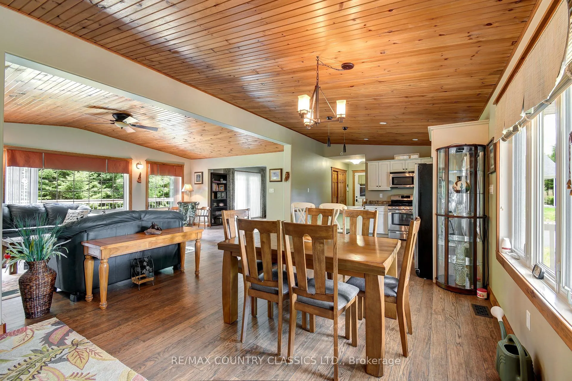 Photo 18 of 42 Nicklaus Drive, Bancroft, Bancroft Ward — HOMEH
