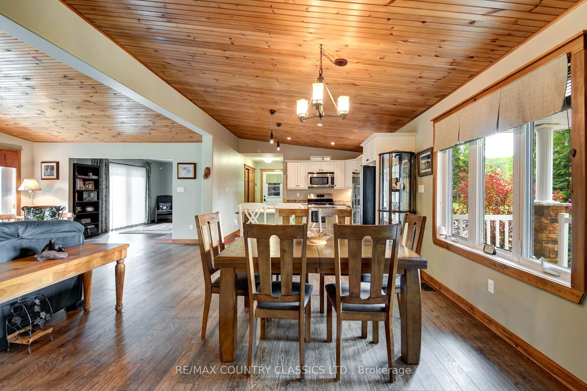 Photo 19 of 42 Nicklaus Drive, Bancroft, Bancroft Ward — HOMEH