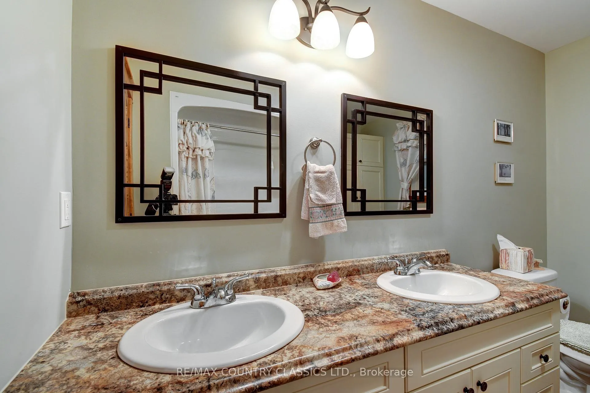 Photo 34 of 42 Nicklaus Drive, Bancroft, Bancroft Ward — HOMEH