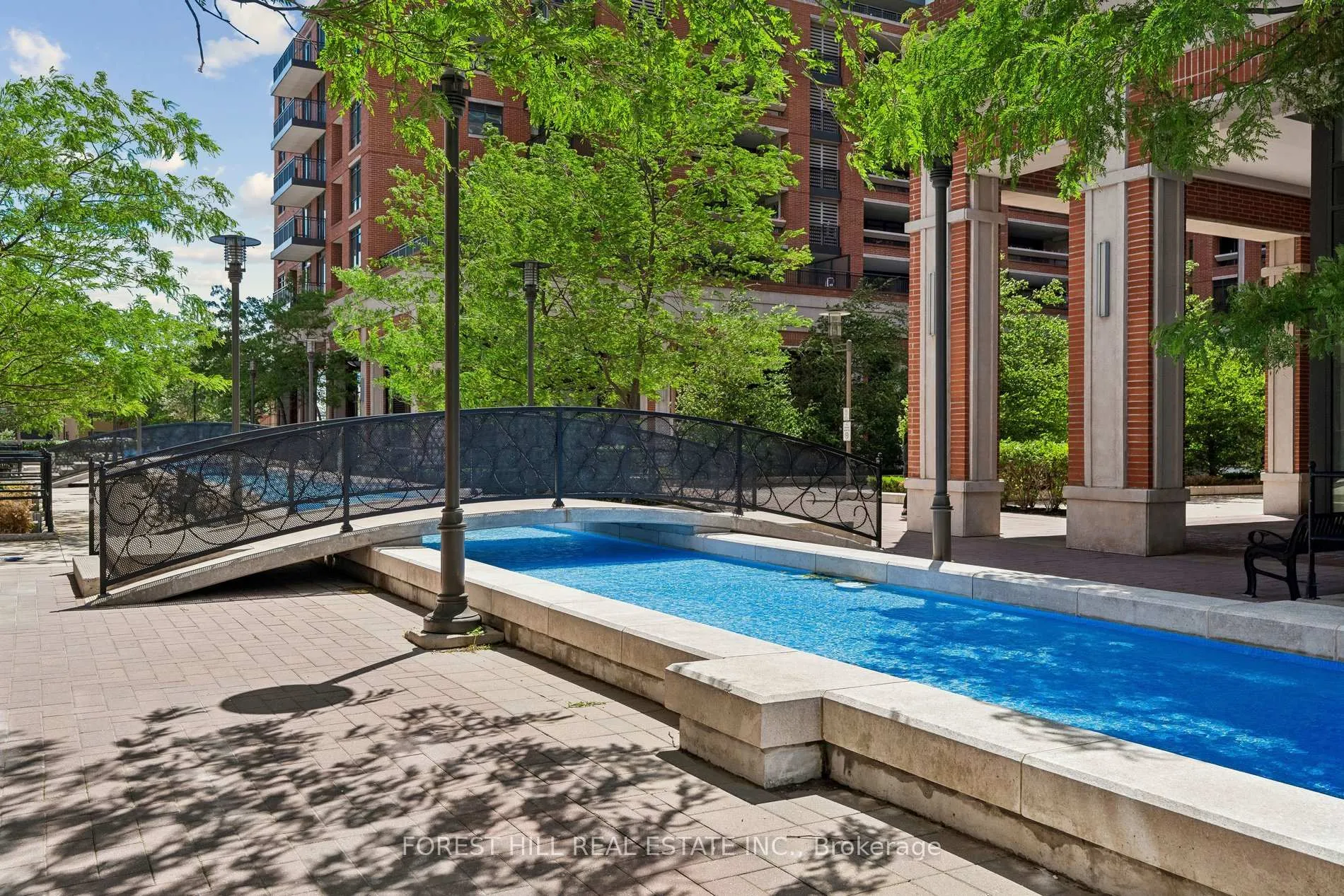 Photo 3 of Unit 413, 830 Lawrence Avenue W, North York, Yorkdale-Glen Park — HOMEH