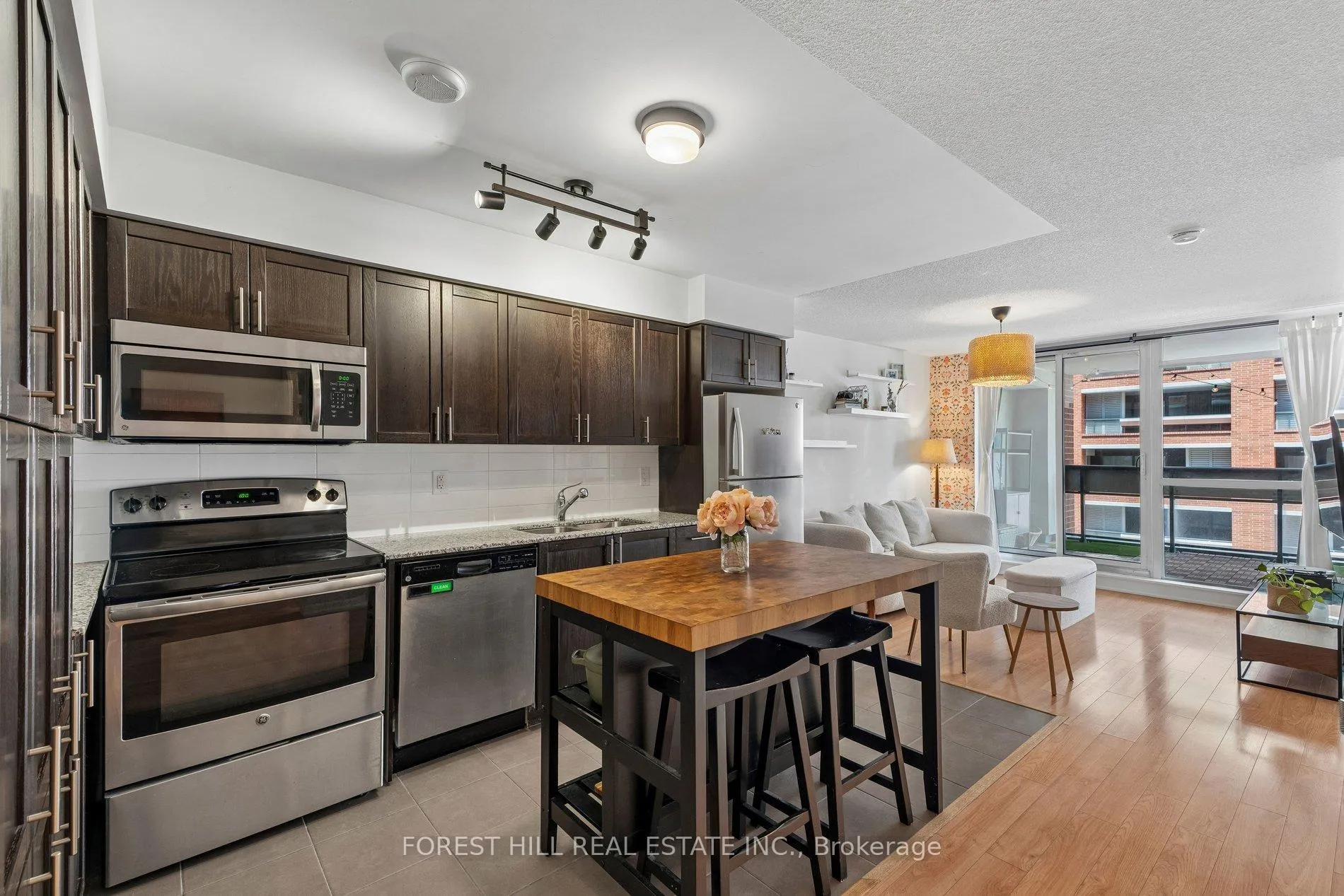Photo 10 of Unit 413, 830 Lawrence Avenue W, North York, Yorkdale-Glen Park — HOMEH
