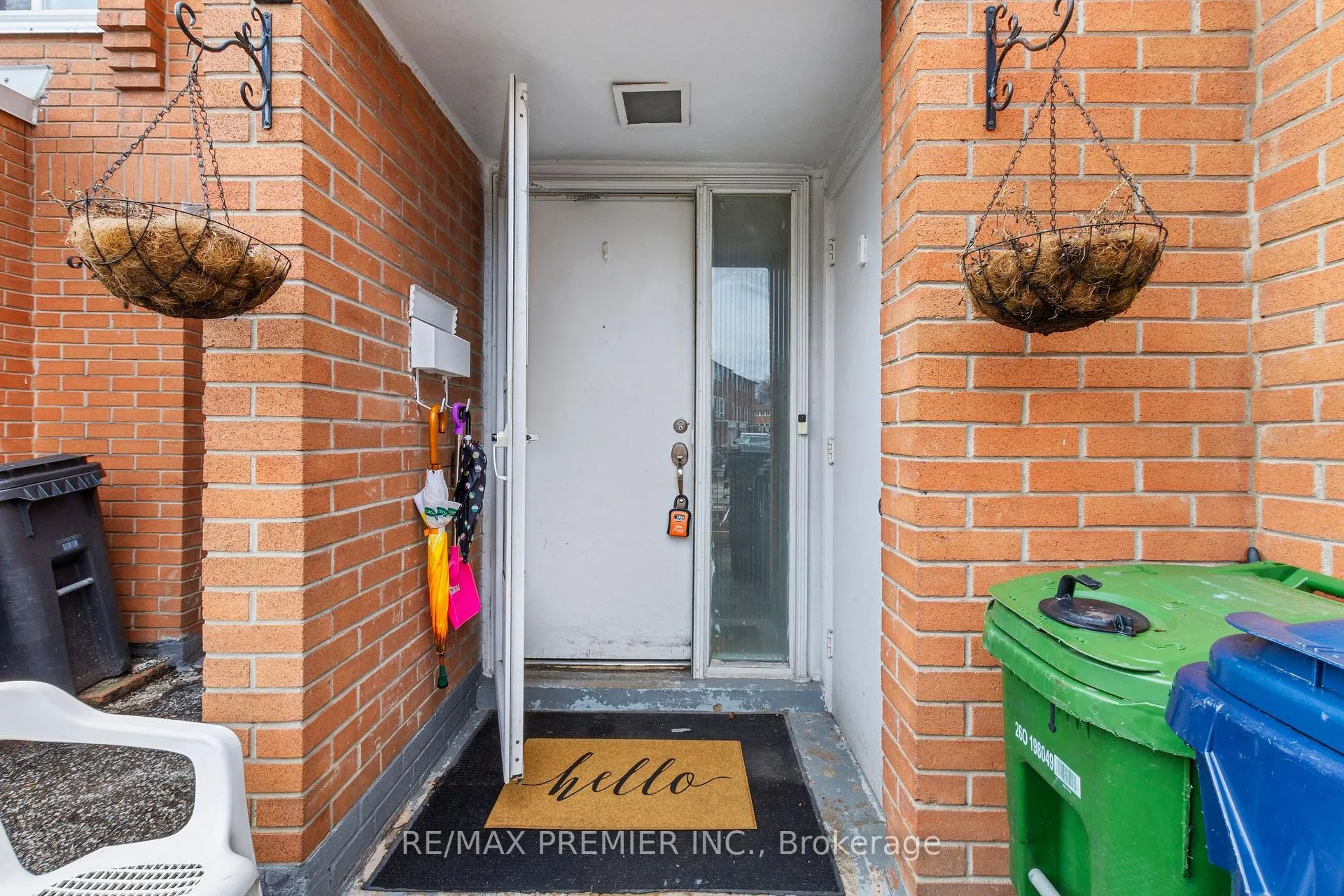 Photo 5 of Unit 292, 1605 Albion Road, Etobicoke, Mount Olive-Silverstone-Jamestown — HOMEH