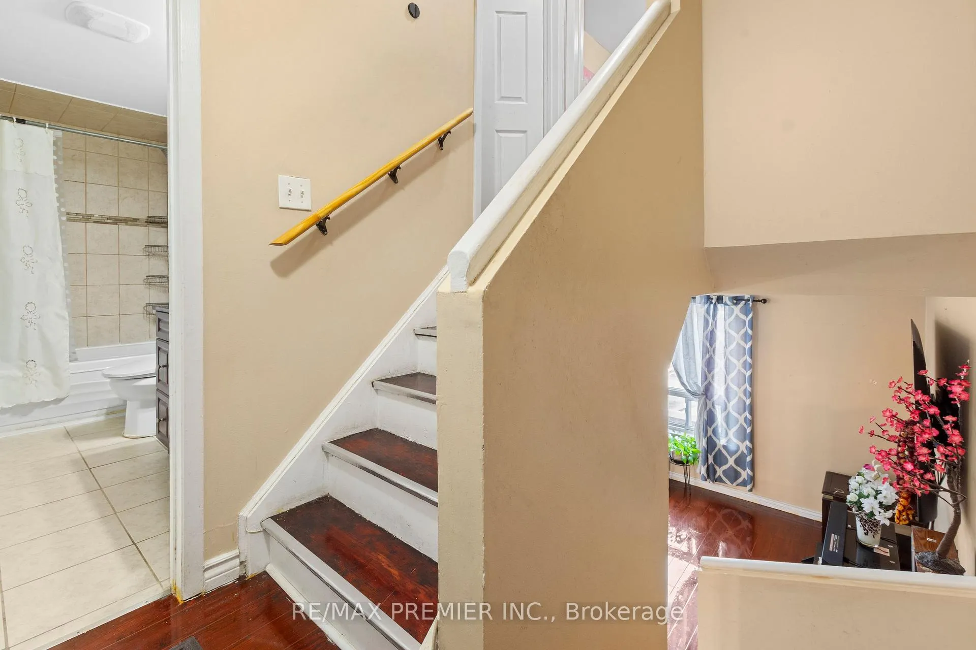 Photo 23 of Unit 292, 1605 Albion Road, Etobicoke, Mount Olive-Silverstone-Jamestown — HOMEH