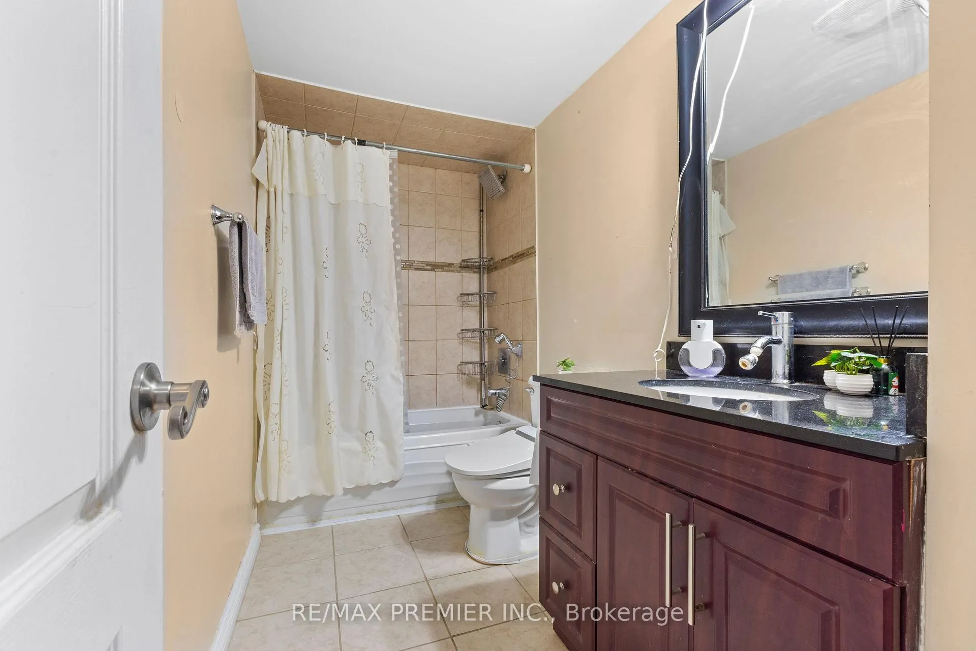 Photo 24 of Unit 292, 1605 Albion Road, Etobicoke, Mount Olive-Silverstone-Jamestown — HOMEH