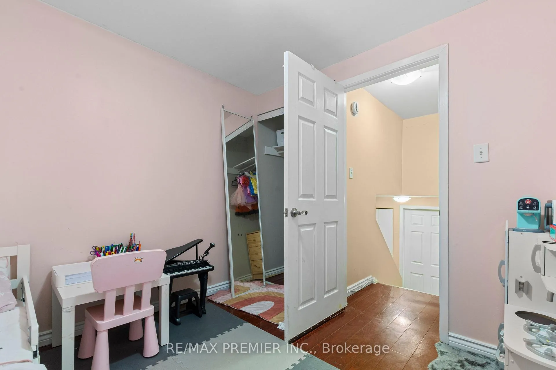 Photo 30 of Unit 292, 1605 Albion Road, Etobicoke, Mount Olive-Silverstone-Jamestown — HOMEH