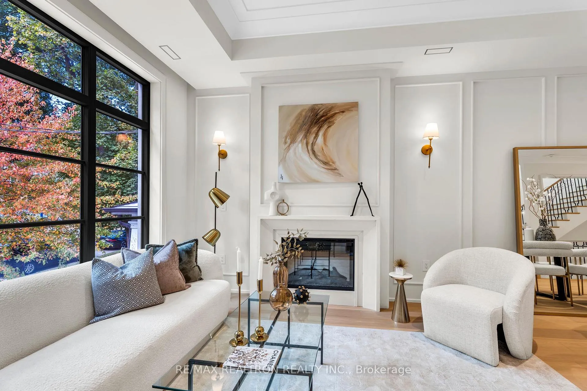 Photo 4 of 105 Rumsey Road, Toronto, Leaside — HOMEH