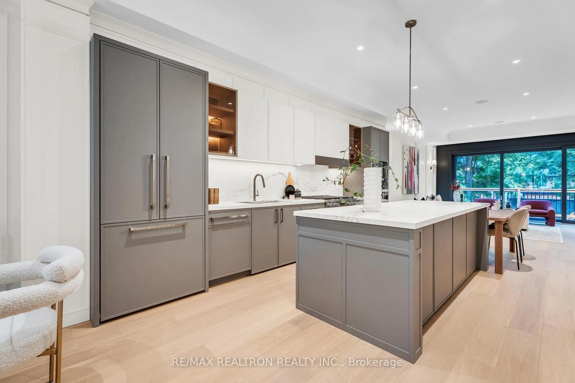 Photo 6 of 105 Rumsey Road, Toronto, Leaside — HOMEH