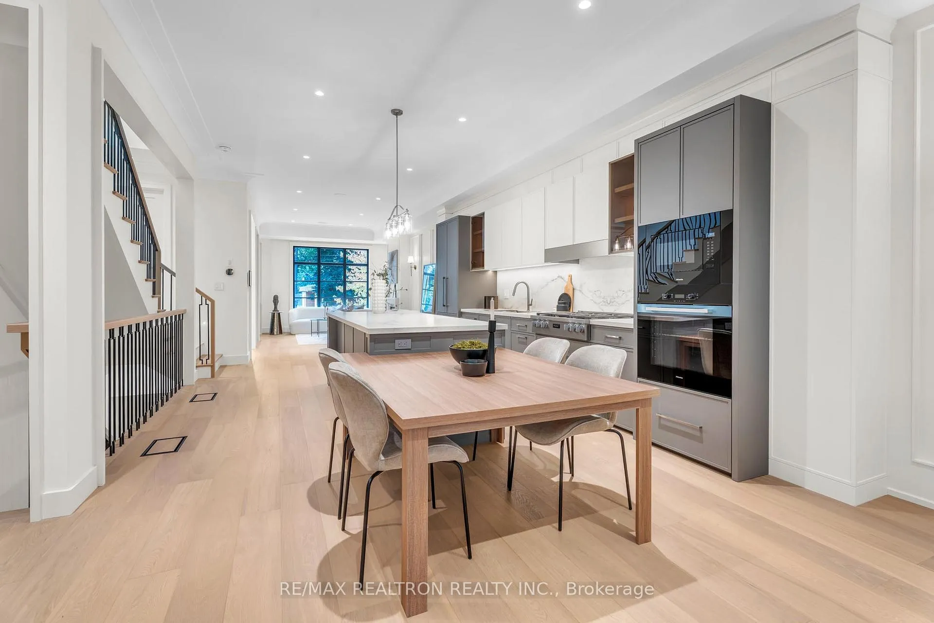Photo 8 of 105 Rumsey Road, Toronto, Leaside — HOMEH