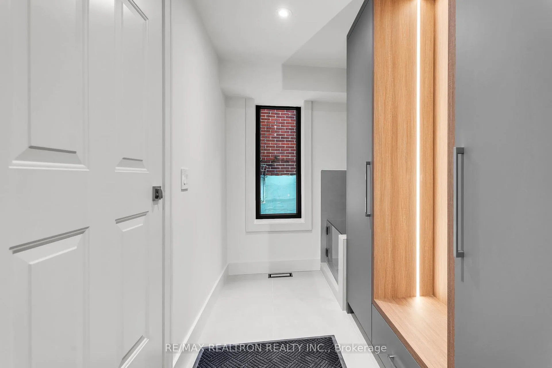 Photo 29 of 105 Rumsey Road, Toronto, Leaside — HOMEH