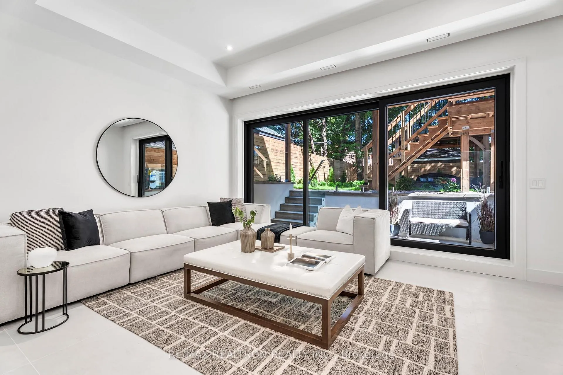 Photo 31 of 105 Rumsey Road, Toronto, Leaside — HOMEH