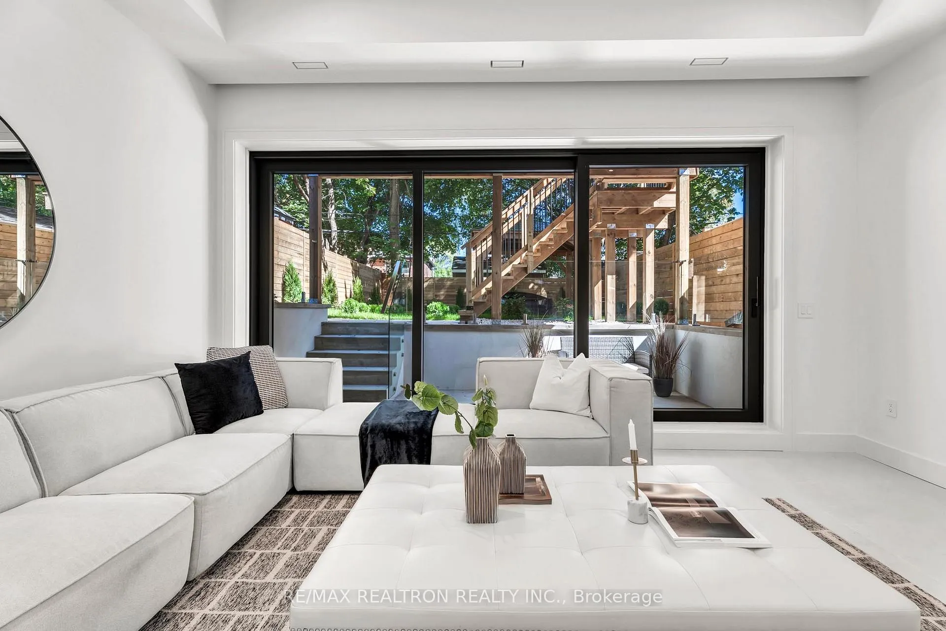 Photo 32 of 105 Rumsey Road, Toronto, Leaside — HOMEH