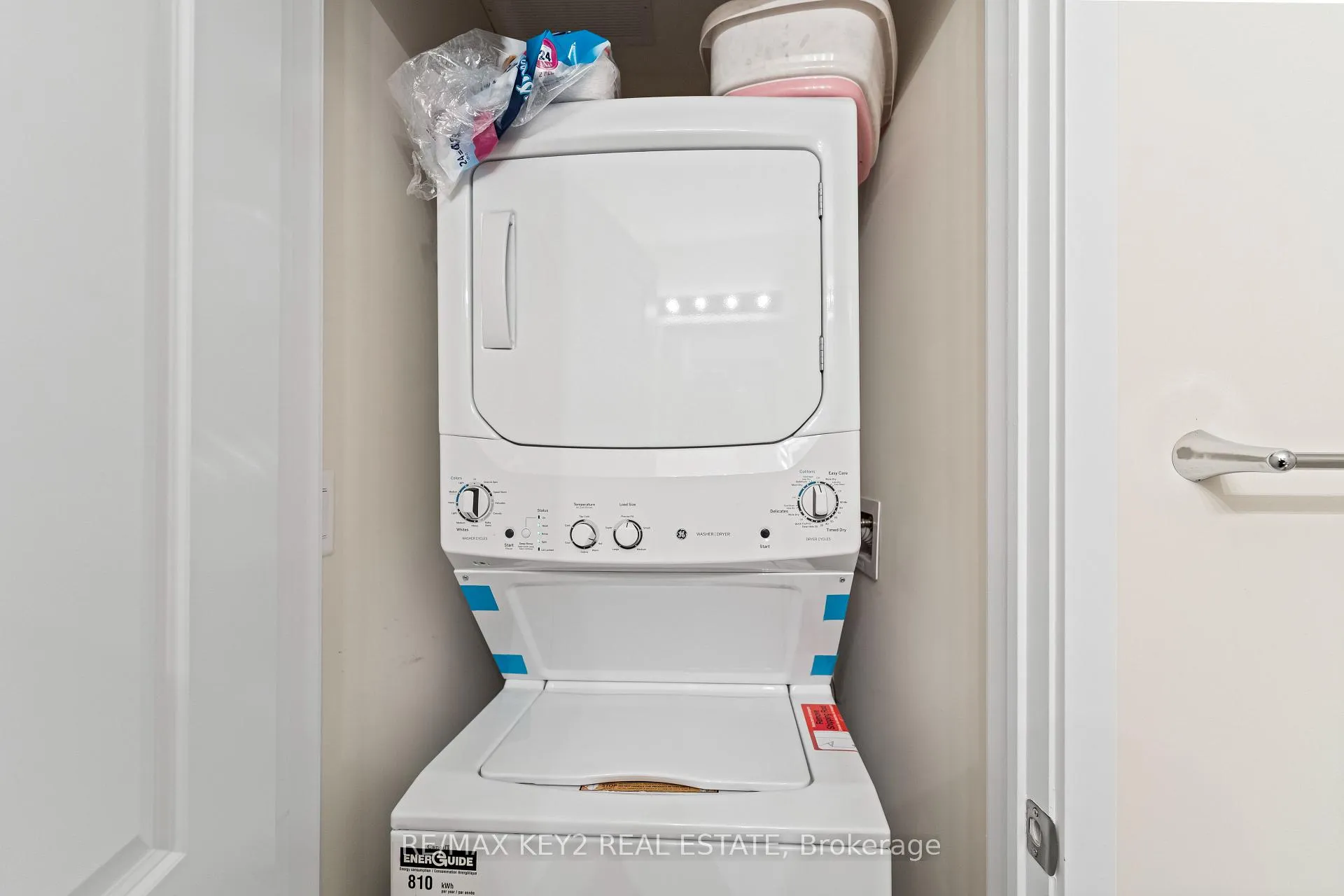 Photo 16 of Unit 107, 2550 Castlegate Crossing, Pickering, Duffin Heights — HOMEH