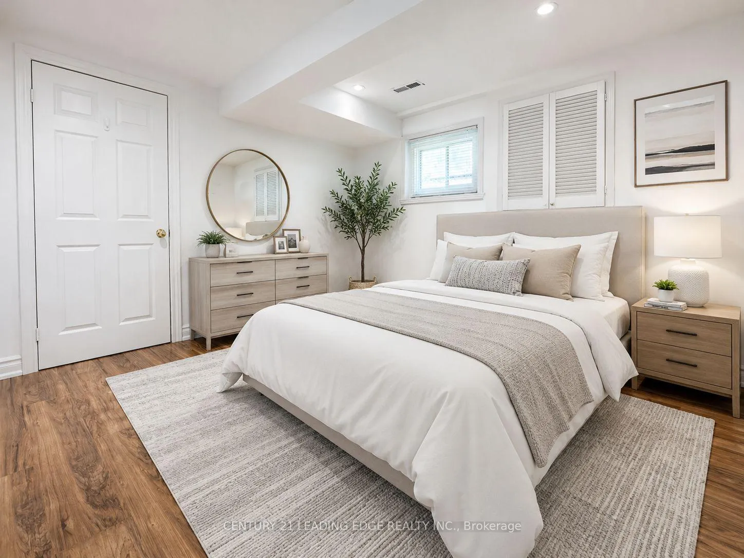 Photo 2 of 21 Colinayre Crescent, Scarborough, L'Amoreaux — HOMEH