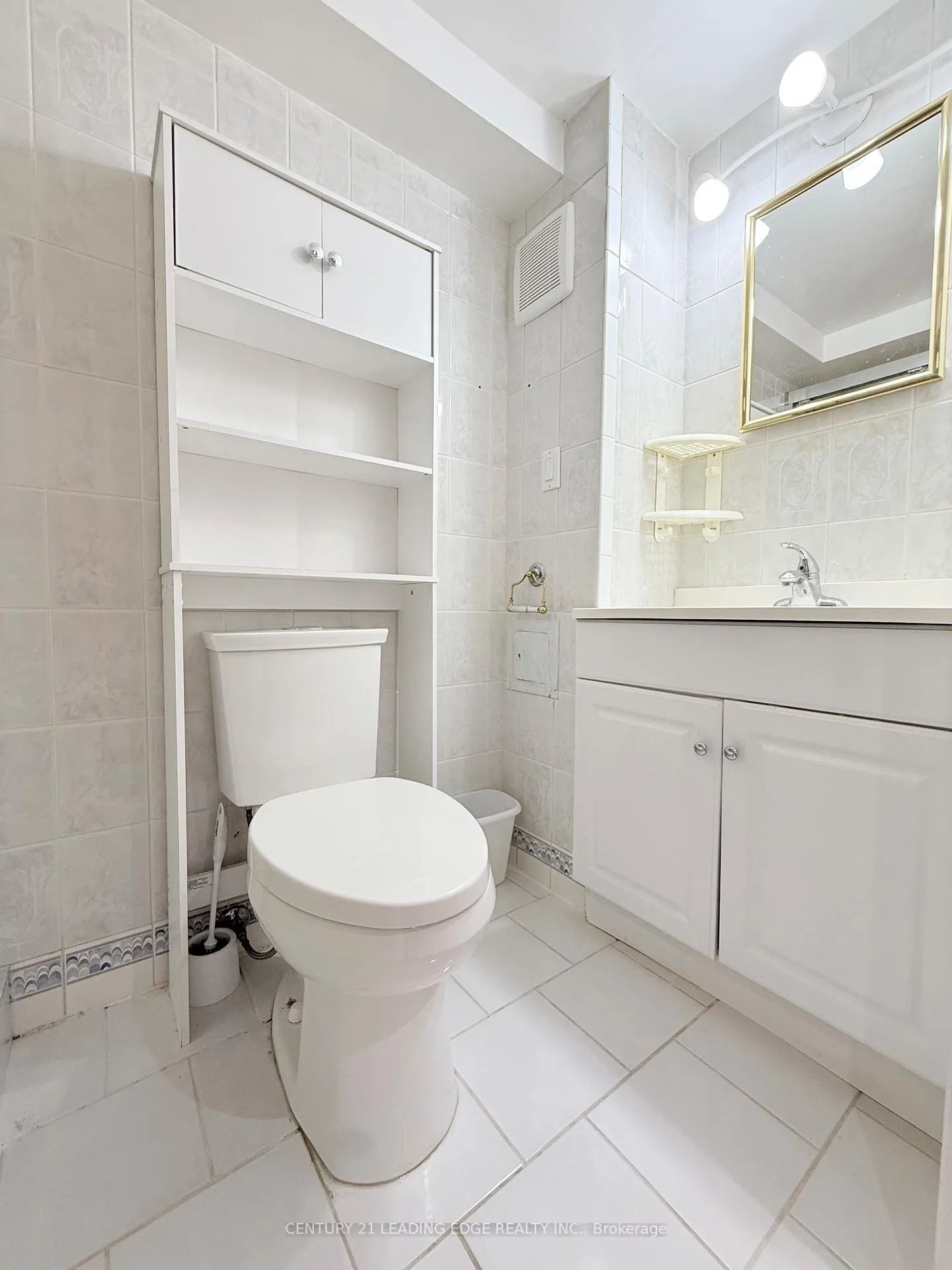 Photo 5 of 21 Colinayre Crescent, Scarborough, L'Amoreaux — HOMEH