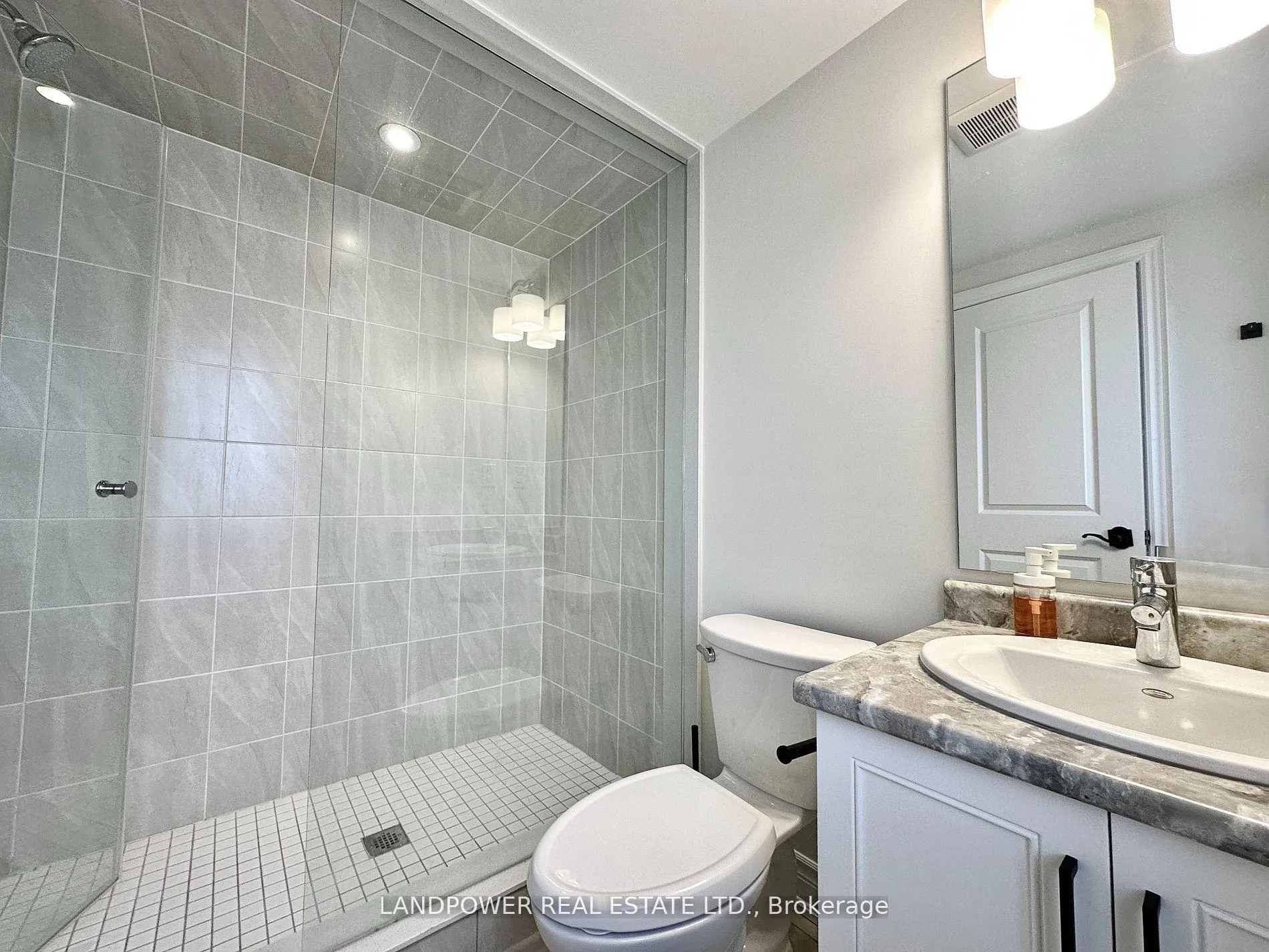 Photo 33 of 1 Beaufort Way, Markham, Angus Glen — HOMEH