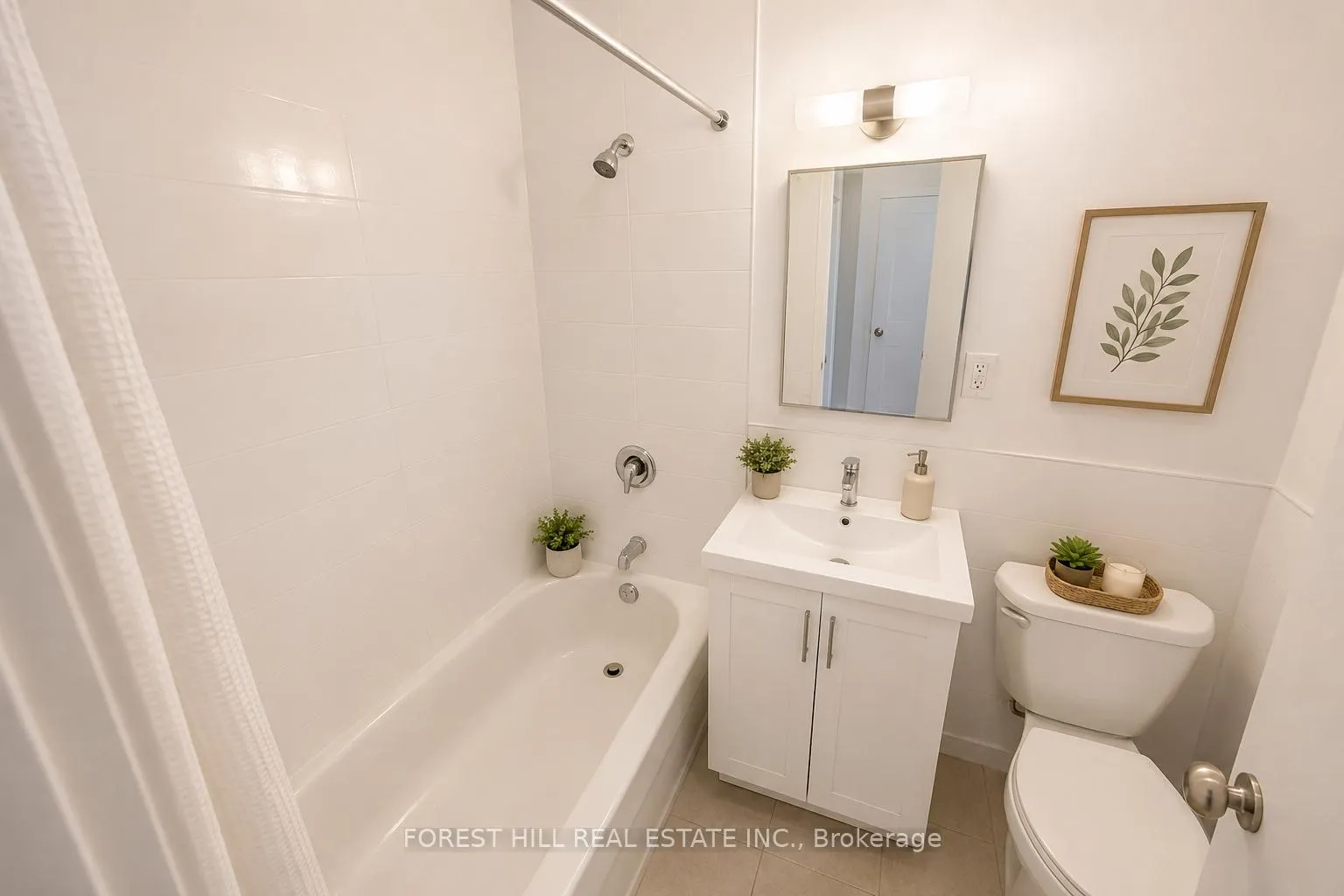 Photo 3 of Unit 304, 104 Goodwood Park, Toronto, Crescent Town — HOMEH