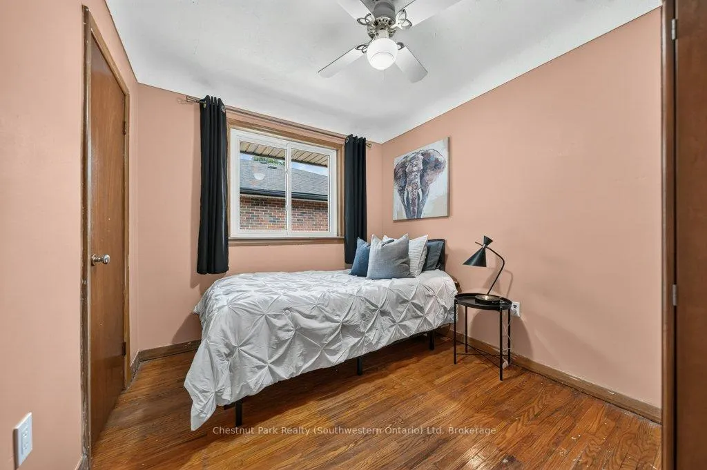 Photo 4 of 39 Cedar Street, Guelph, Dovercliffe Park/Old University — HOMEH