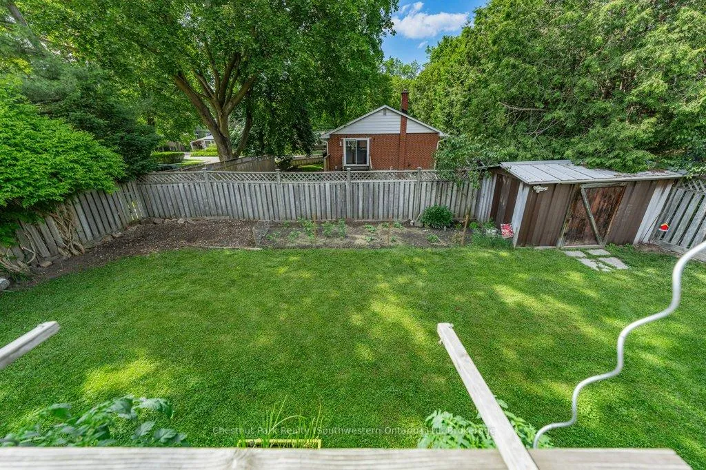 Photo 7 of 39 Cedar Street, Guelph, Dovercliffe Park/Old University — HOMEH