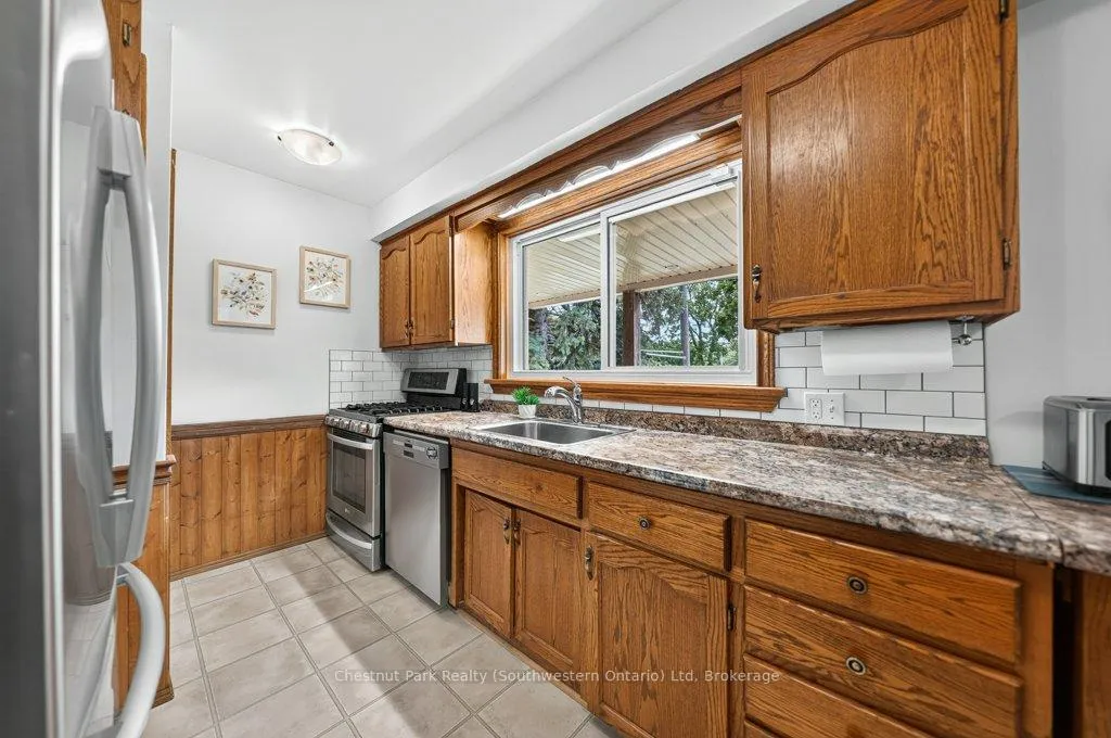 Photo 17 of 39 Cedar Street, Guelph, Dovercliffe Park/Old University — HOMEH