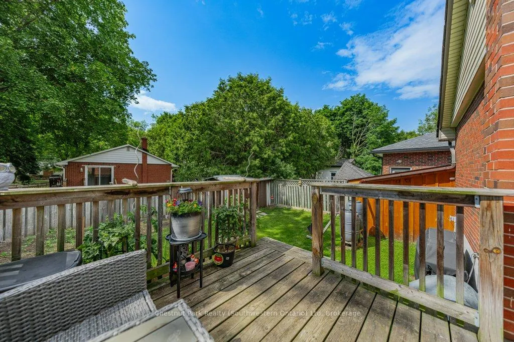Photo 44 of 39 Cedar Street, Guelph, Dovercliffe Park/Old University — HOMEH