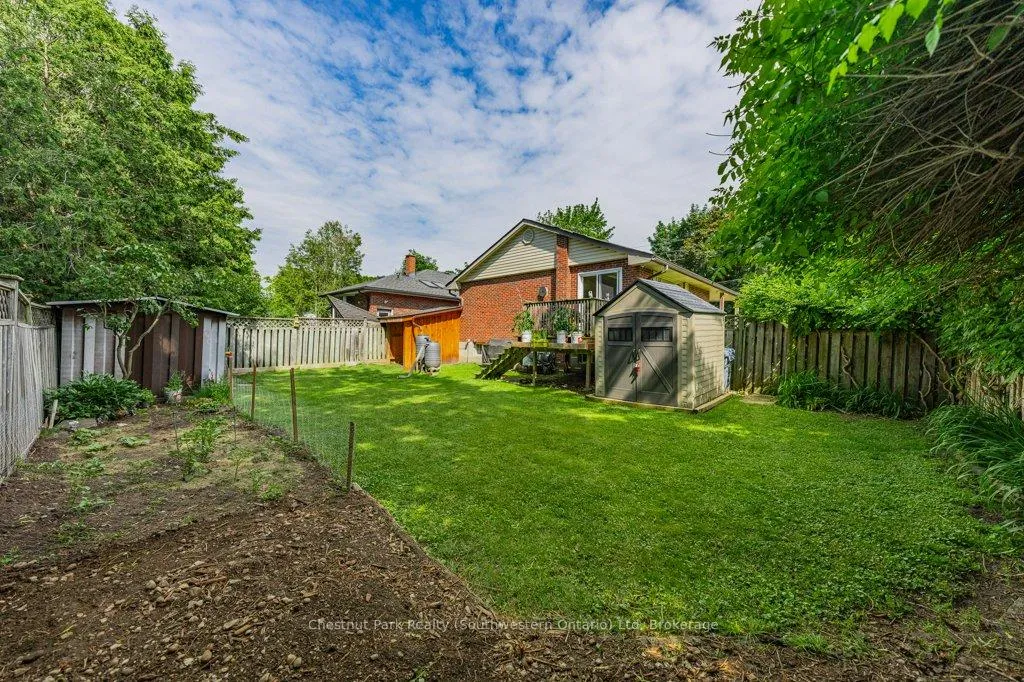 Photo 46 of 39 Cedar Street, Guelph, Dovercliffe Park/Old University — HOMEH