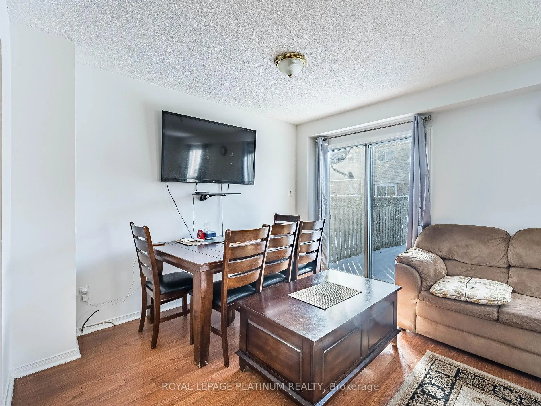Photo 9 of 14 Wallingford Court, Brampton, Fletcher's Creek South — HOMEH