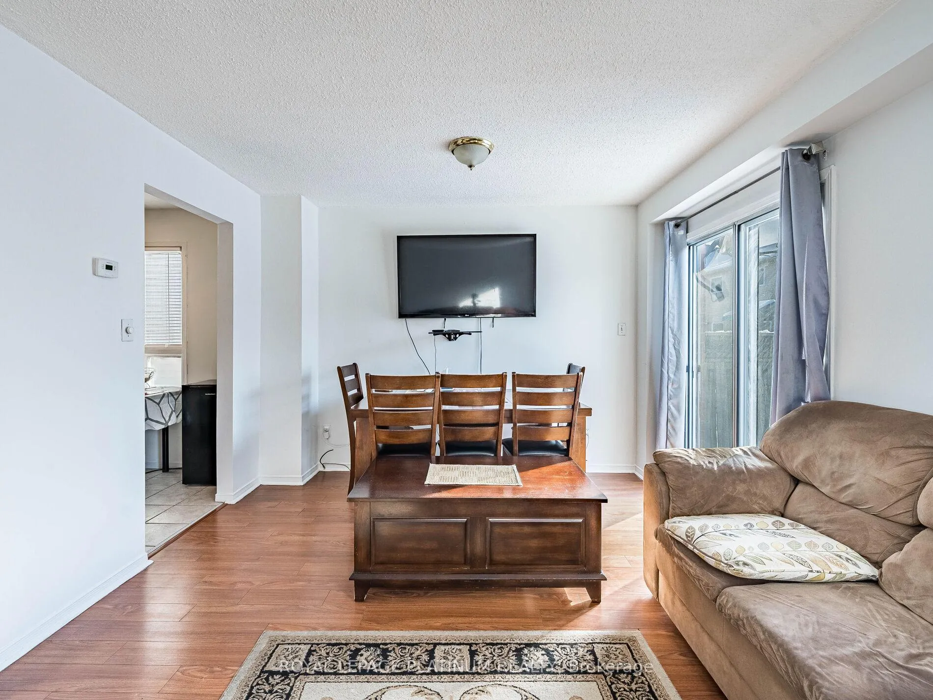 Photo 10 of 14 Wallingford Court, Brampton, Fletcher's Creek South — HOMEH
