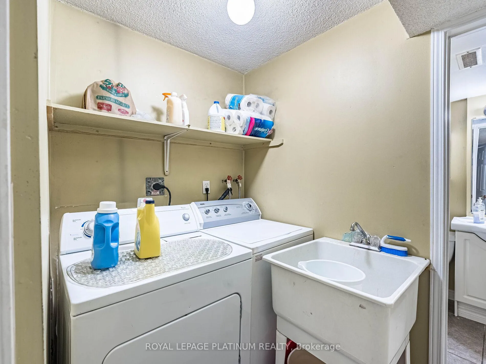 Photo 43 of 14 Wallingford Court, Brampton, Fletcher's Creek South — HOMEH