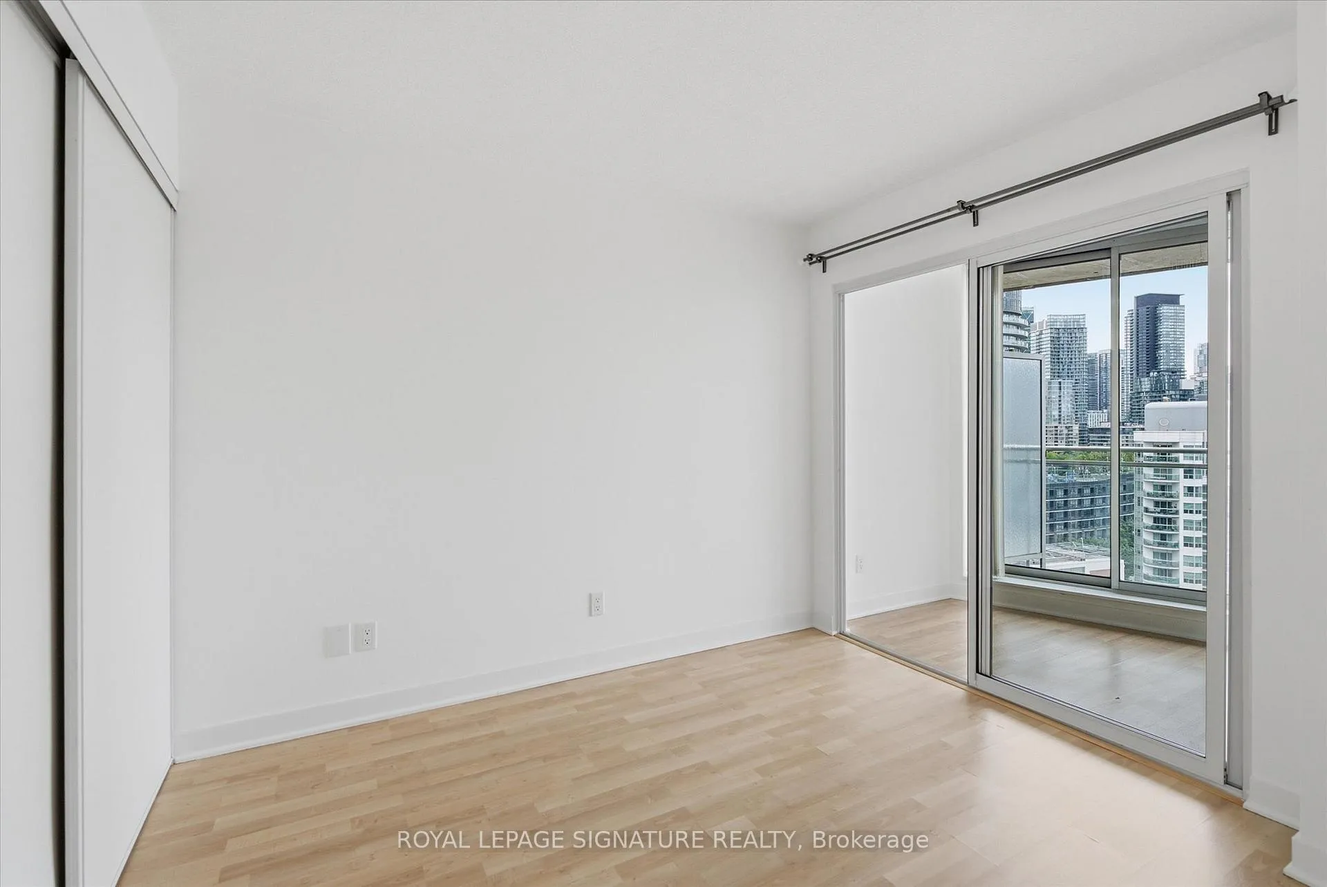 Photo 20 of Unit 1605, 650 Queens Quay W, Toronto, Niagara — HOMEH