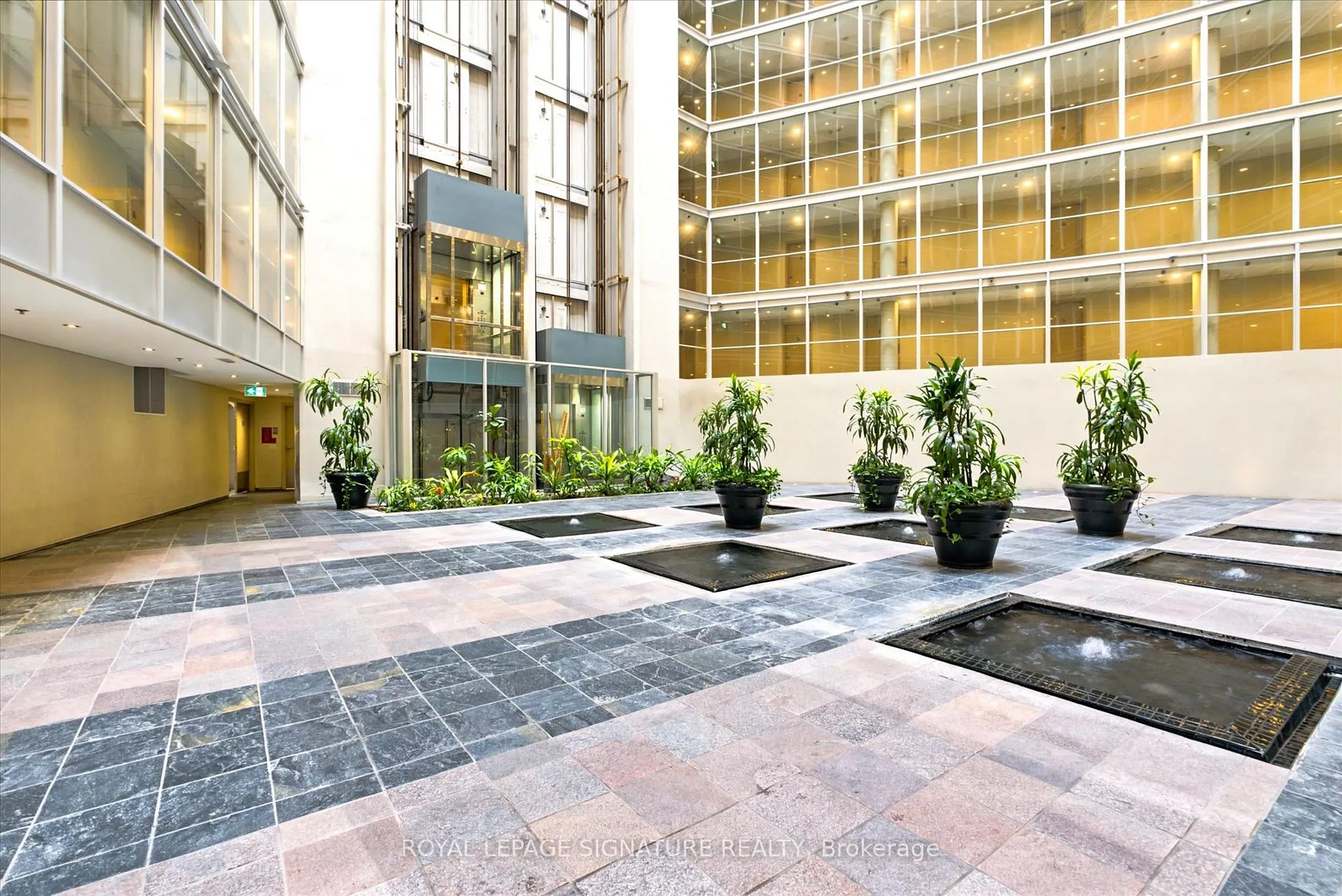 Photo 33 of Unit 1605, 650 Queens Quay W, Toronto, Niagara — HOMEH