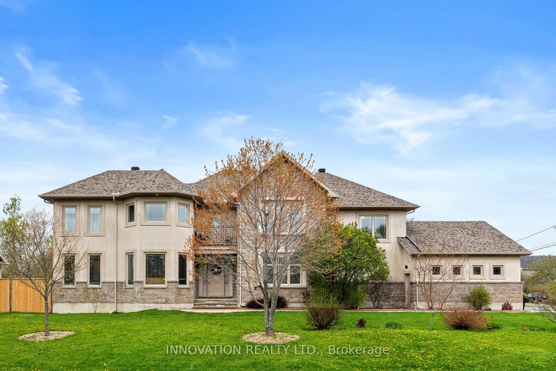 Front of 6598 Courtland Grove Crescent