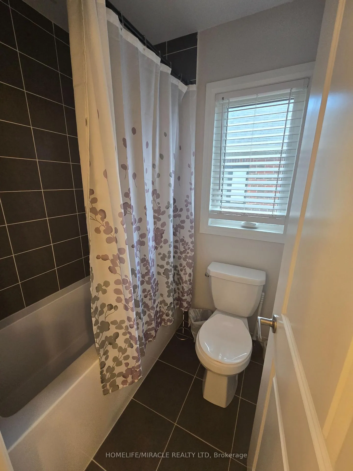Photo 12 of 40 Blackburn Street, Cambridge, Westview — HOMEH