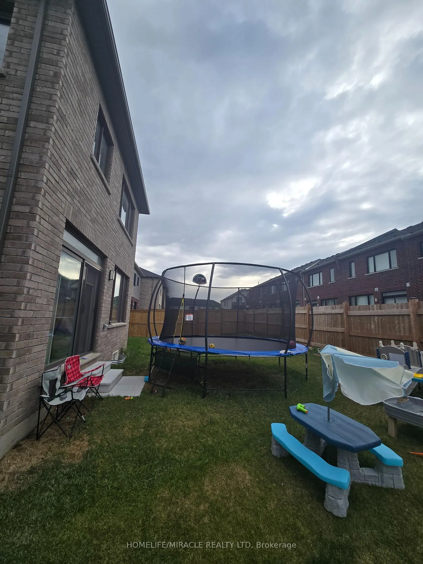 Photo 15 of 40 Blackburn Street, Cambridge, Westview — HOMEH