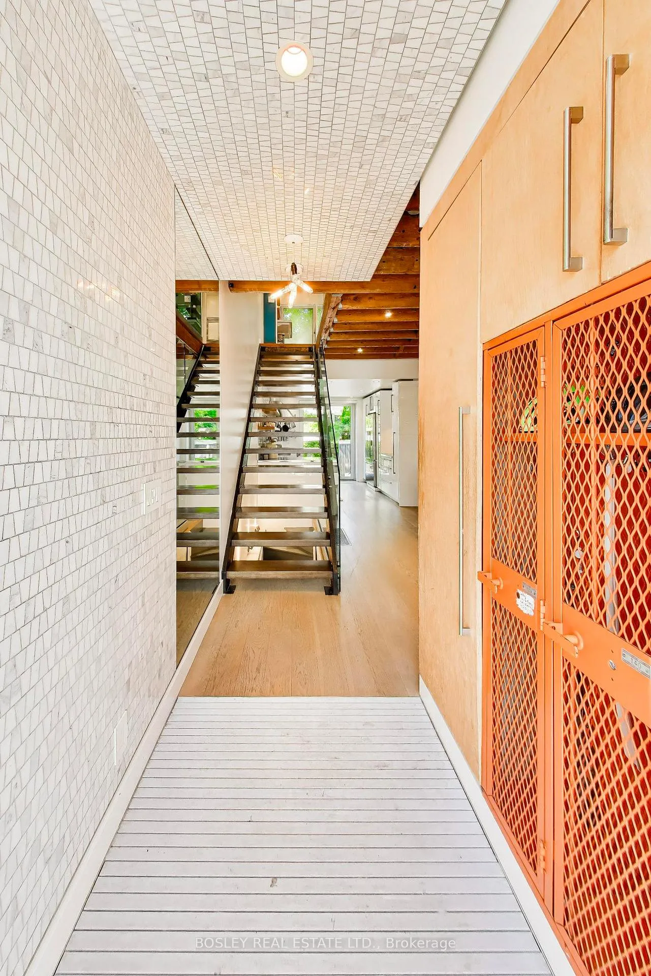 Photo 5 of 16 St Clarens Avenue, Toronto, Little Portugal — HOMEH