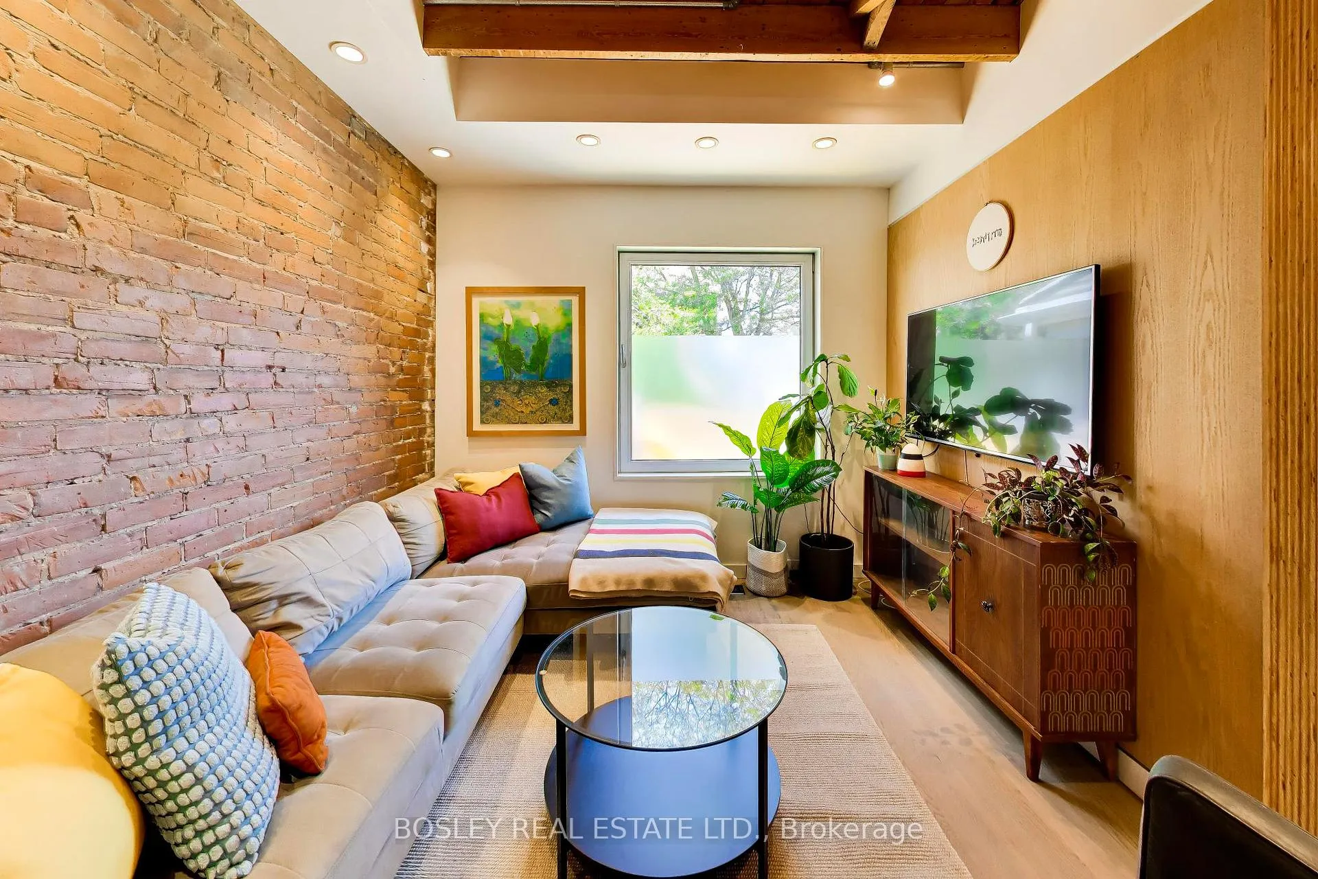 Photo 7 of 16 St Clarens Avenue, Toronto, Little Portugal — HOMEH