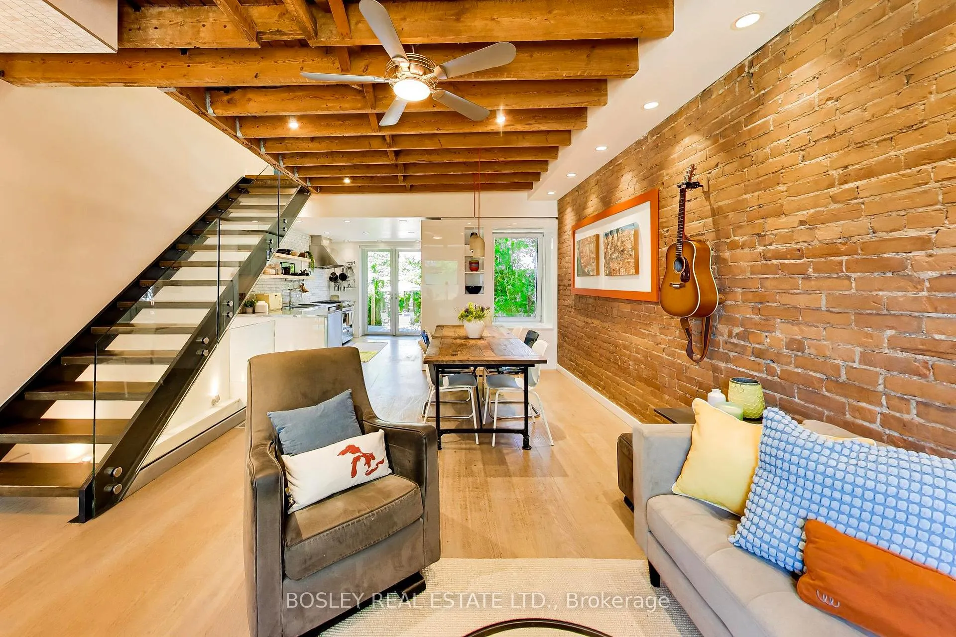 Photo 9 of 16 St Clarens Avenue, Toronto, Little Portugal — HOMEH