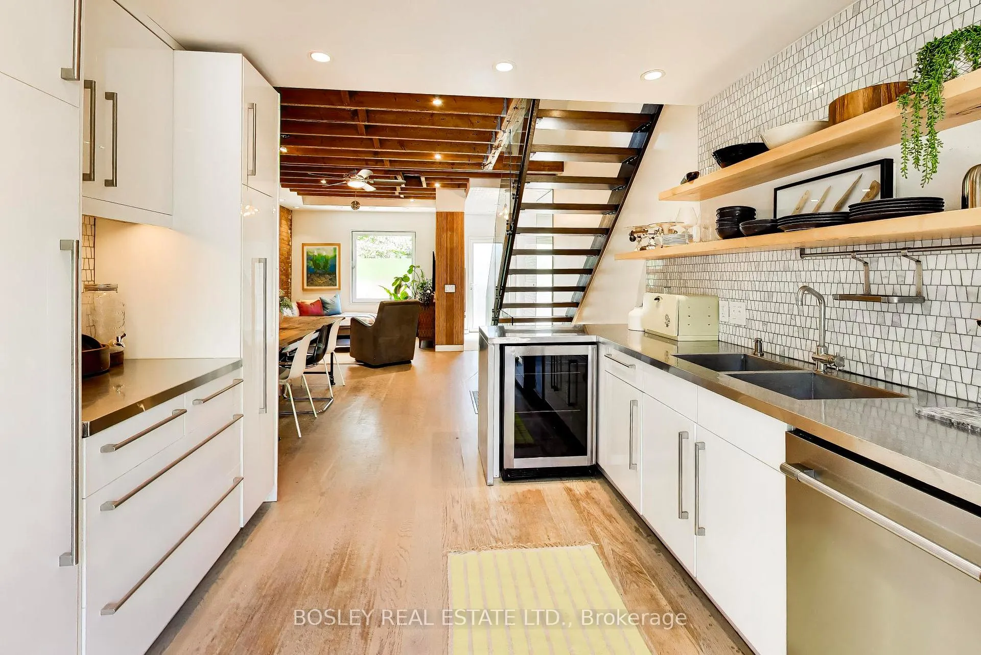 Photo 14 of 16 St Clarens Avenue, Toronto, Little Portugal — HOMEH