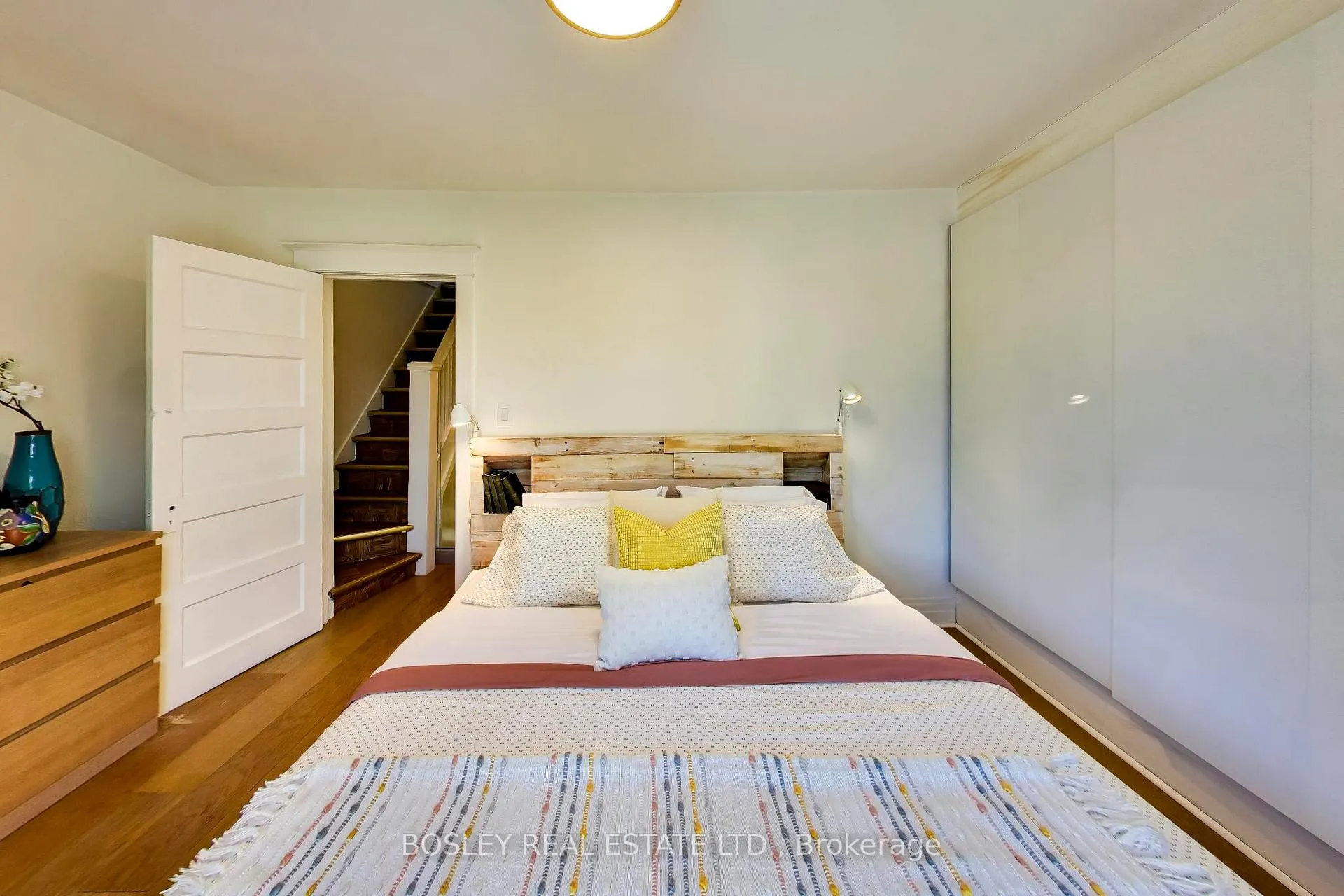 Photo 18 of 16 St Clarens Avenue, Toronto, Little Portugal — HOMEH