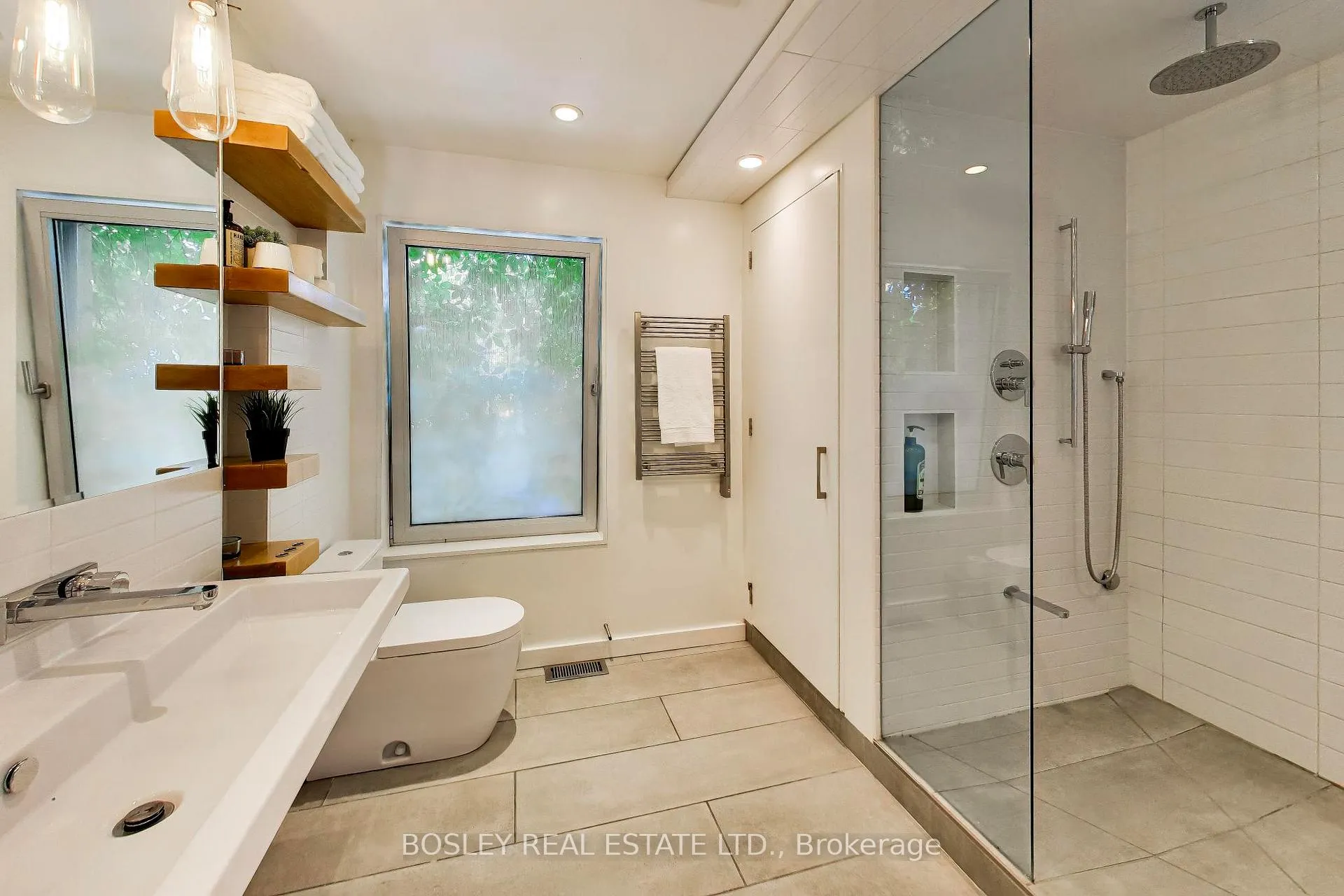 Photo 21 of 16 St Clarens Avenue, Toronto, Little Portugal — HOMEH