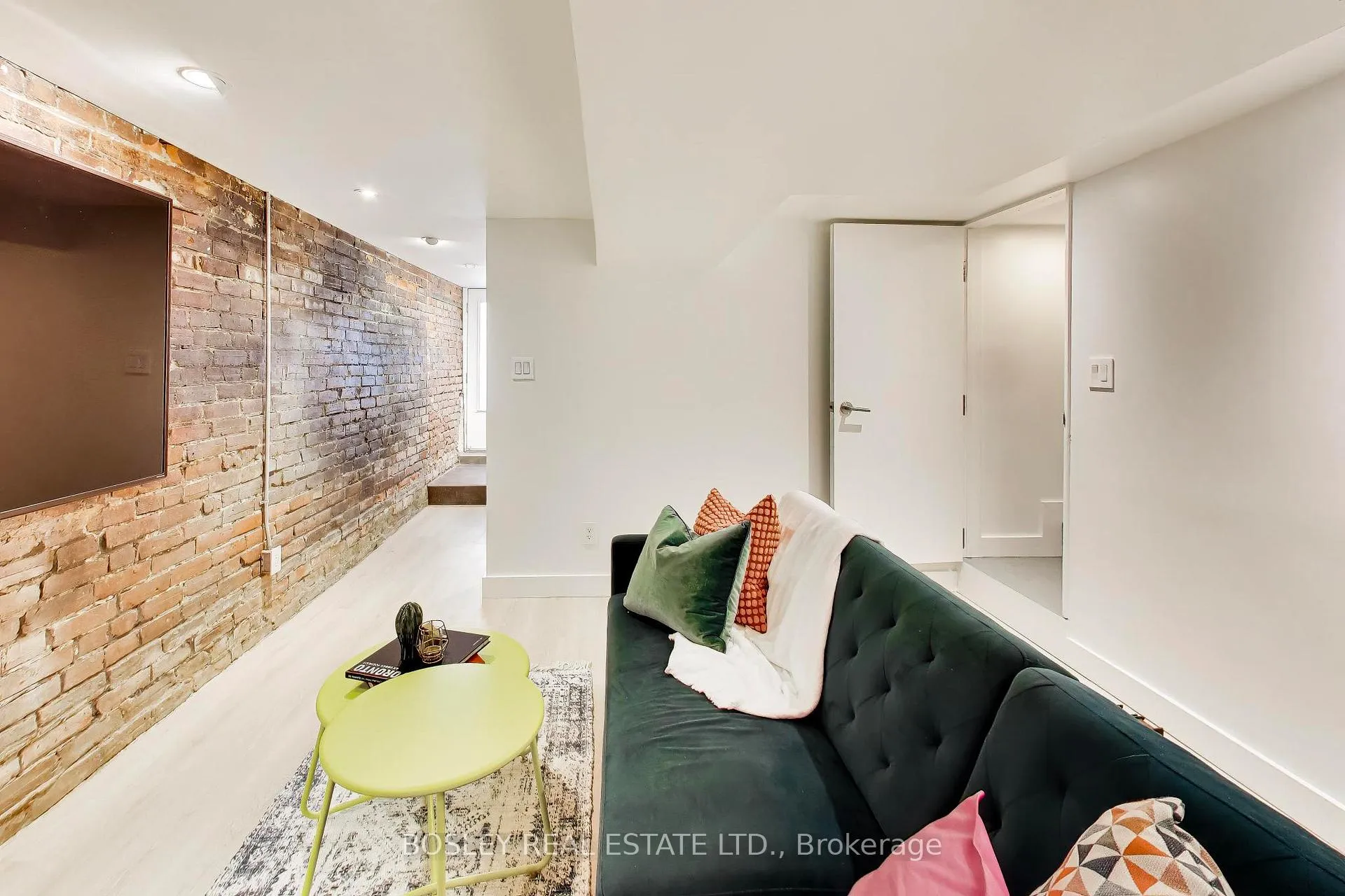 Photo 32 of 16 St Clarens Avenue, Toronto, Little Portugal — HOMEH