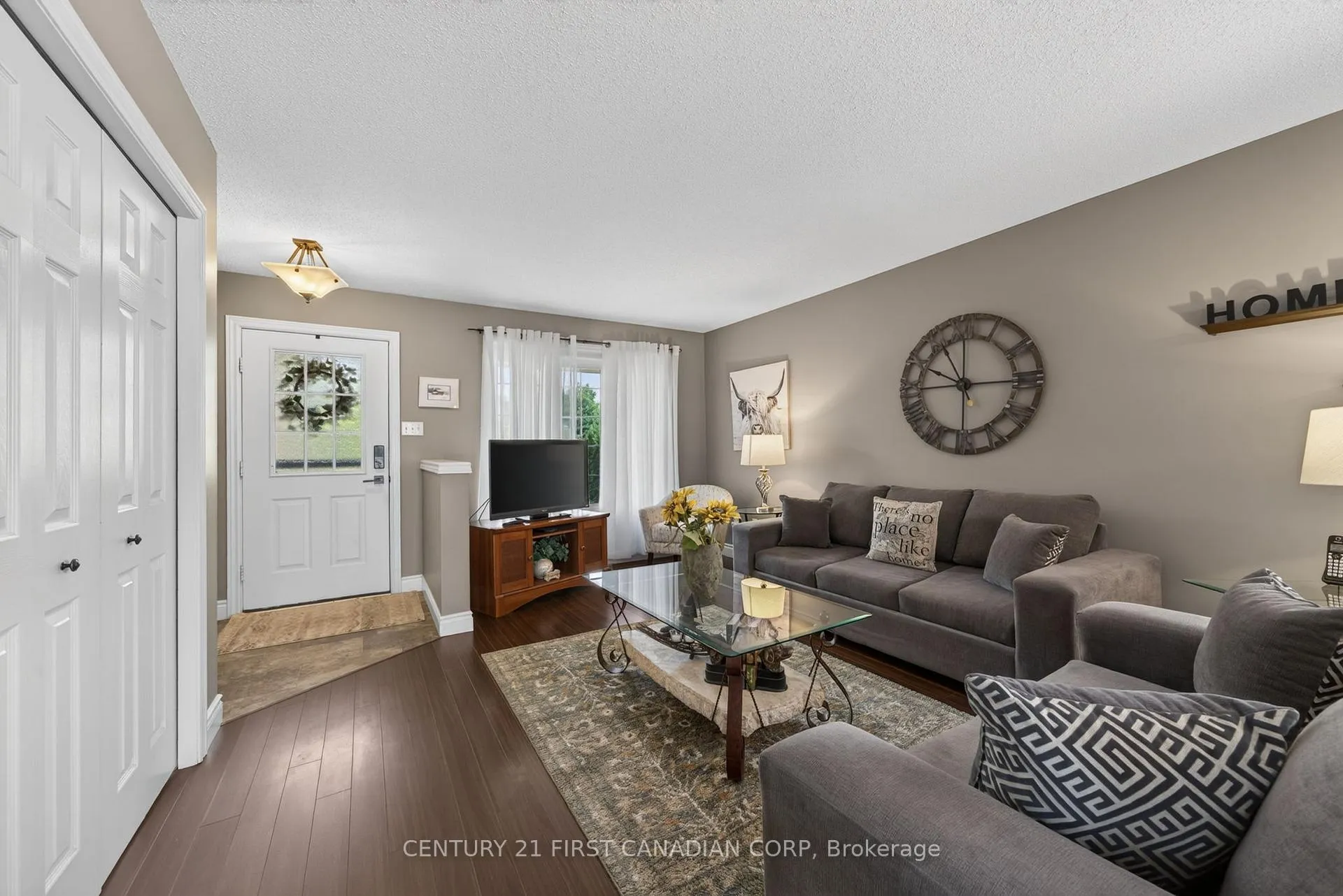 Photo 8 of 70 Juniper Crescent, Strathroy-Caradoc, SE — HOMEH