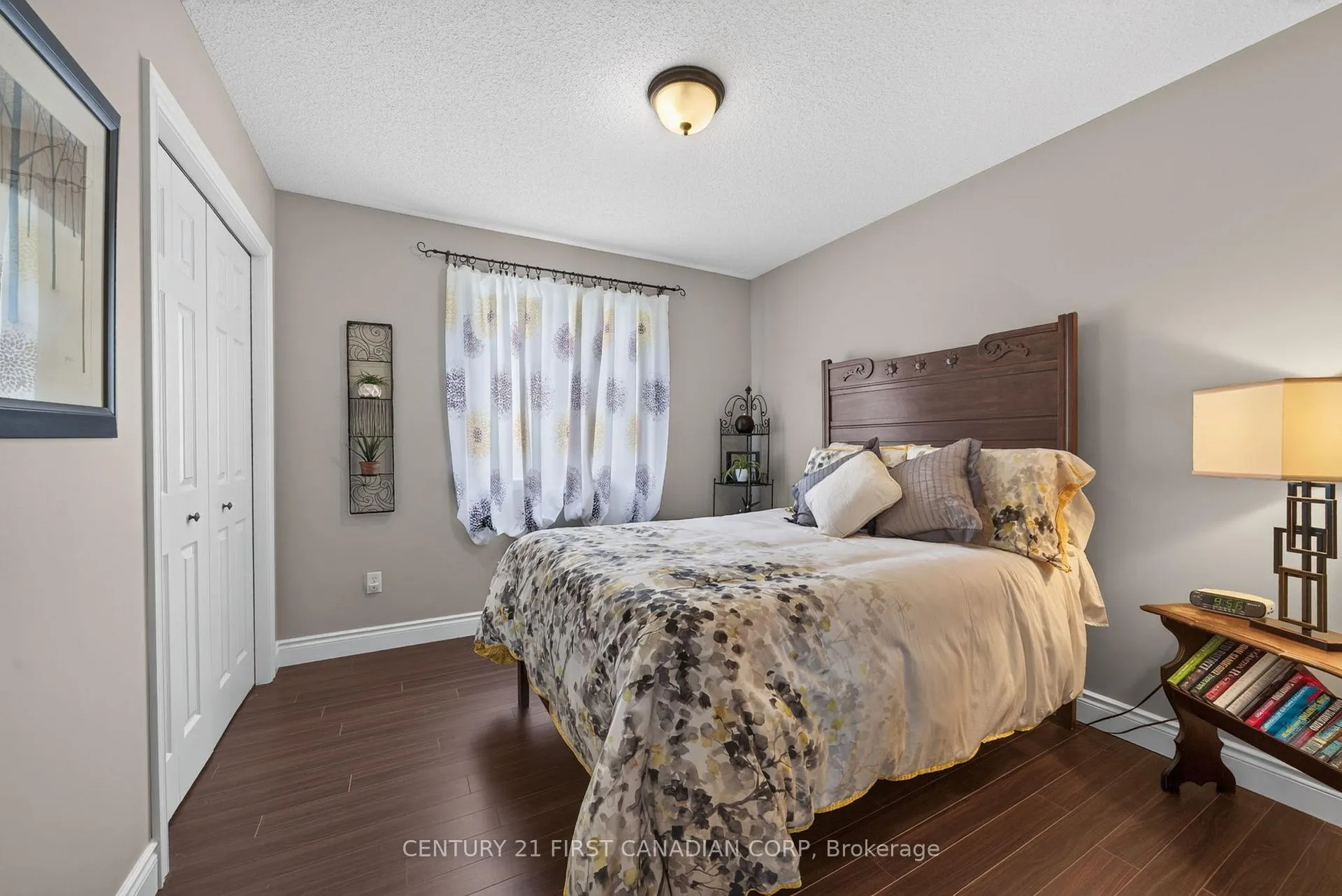 Photo 12 of 70 Juniper Crescent, Strathroy-Caradoc, SE — HOMEH