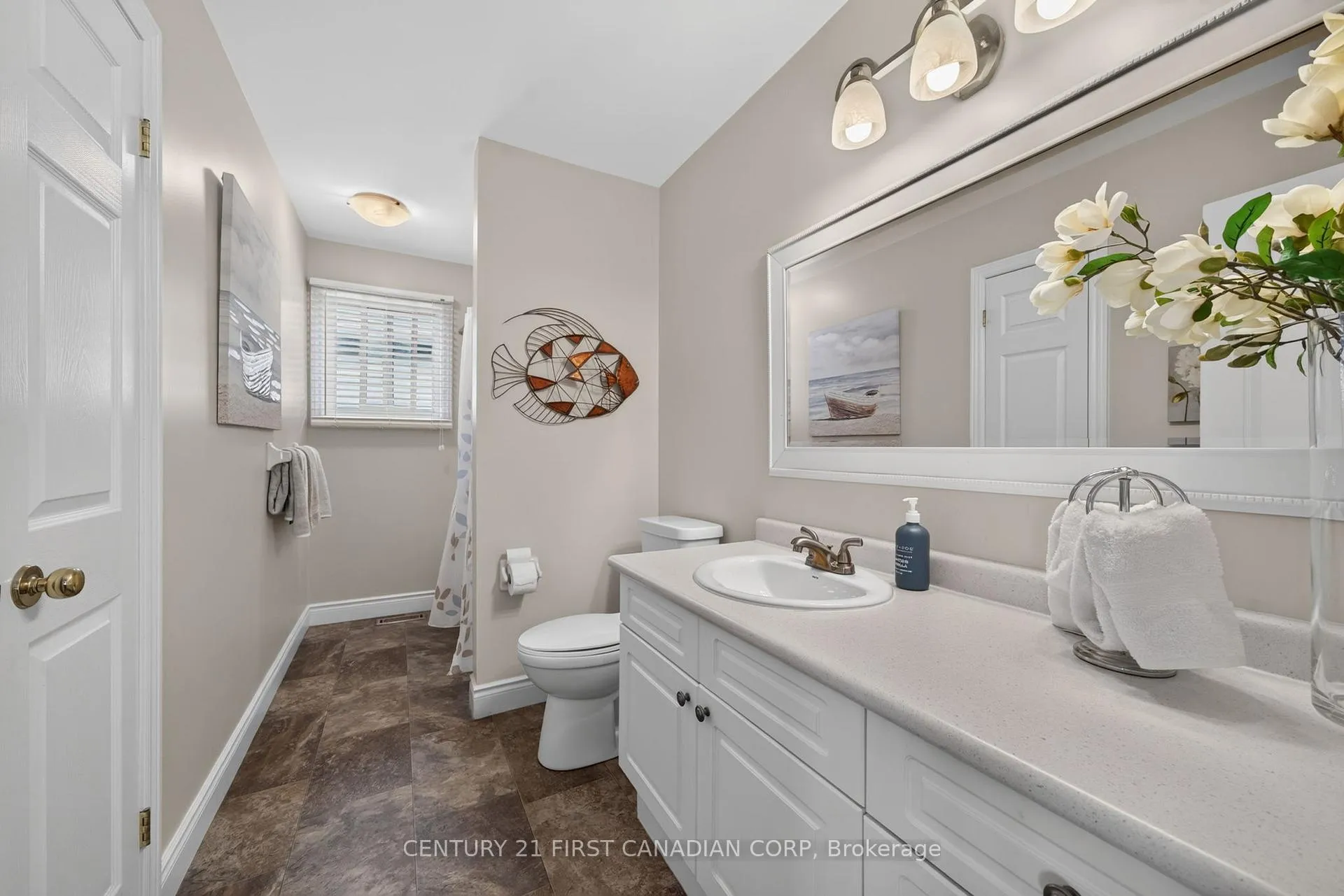 Photo 14 of 70 Juniper Crescent, Strathroy-Caradoc, SE — HOMEH