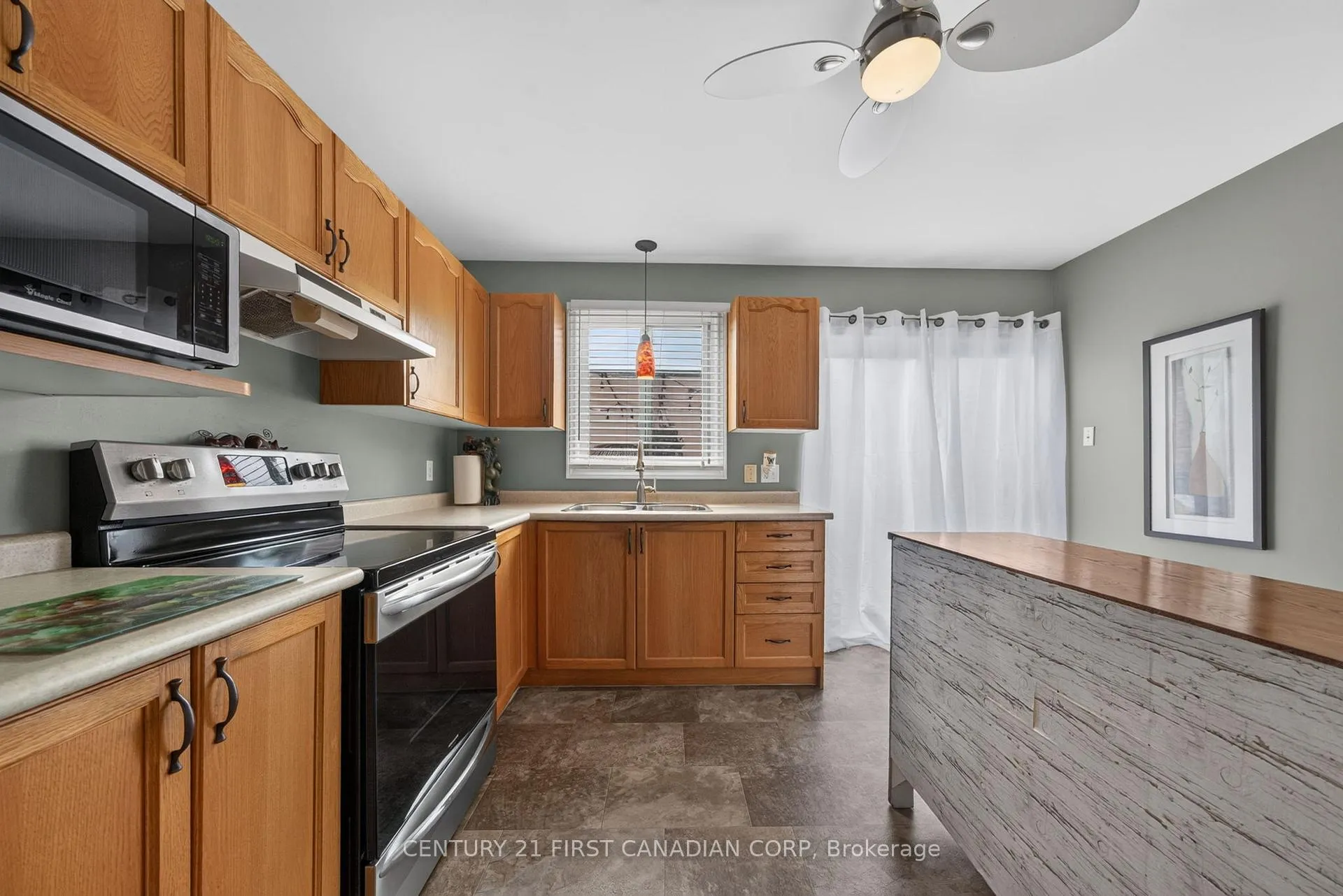 Photo 18 of 70 Juniper Crescent, Strathroy-Caradoc, SE — HOMEH