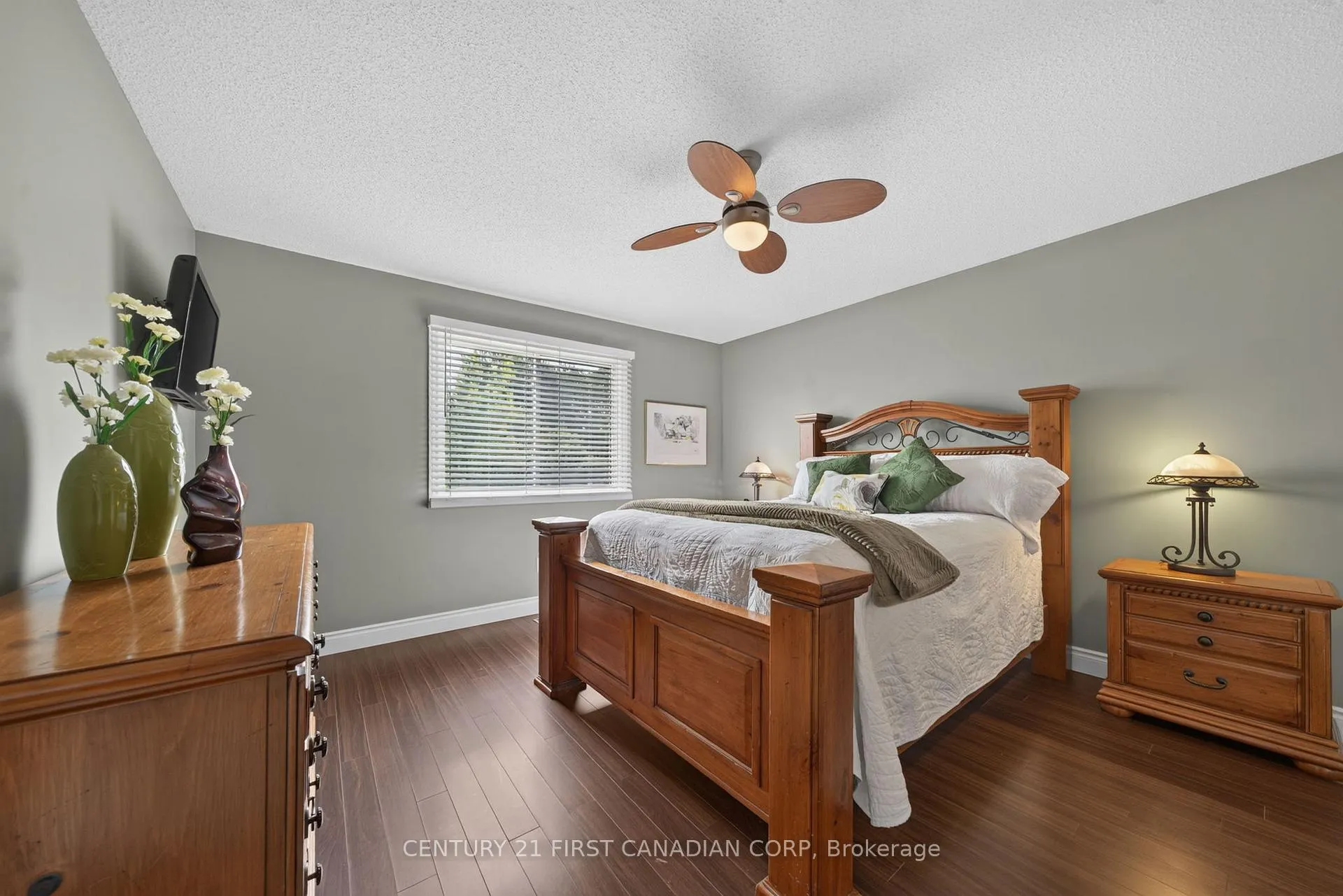 Photo 20 of 70 Juniper Crescent, Strathroy-Caradoc, SE — HOMEH